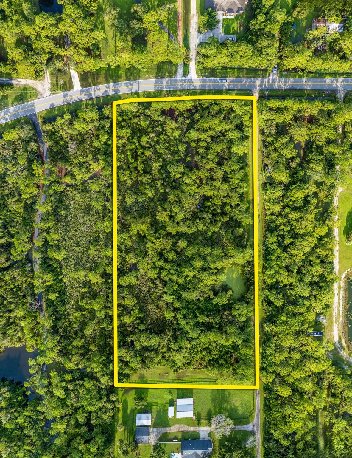 aerial 10 - birds eye view with location border.jpg