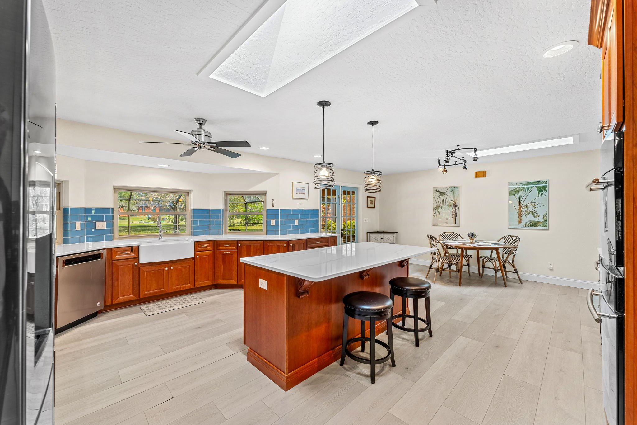 Kitchen 6.jpg