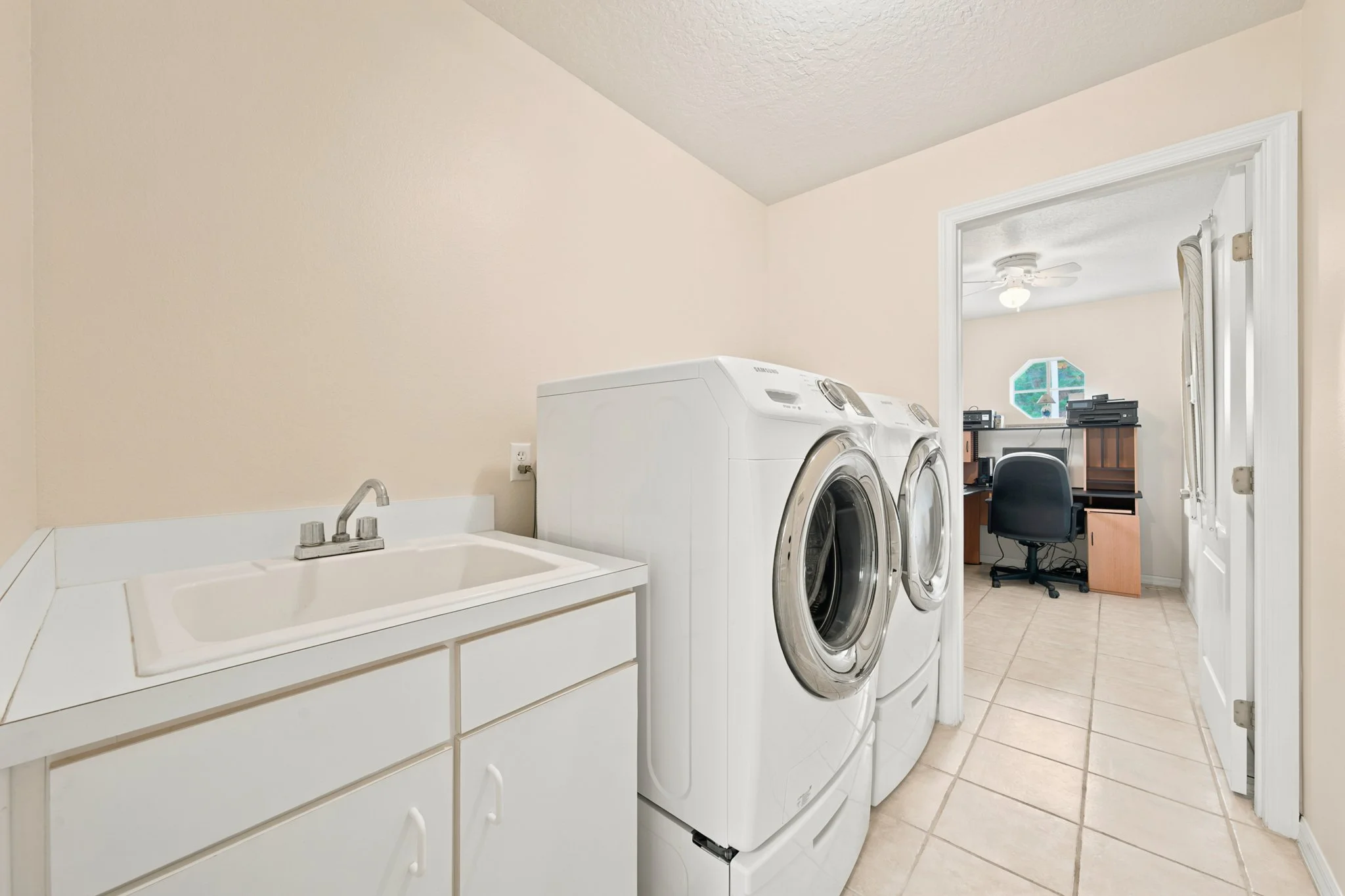 laundry.jpg