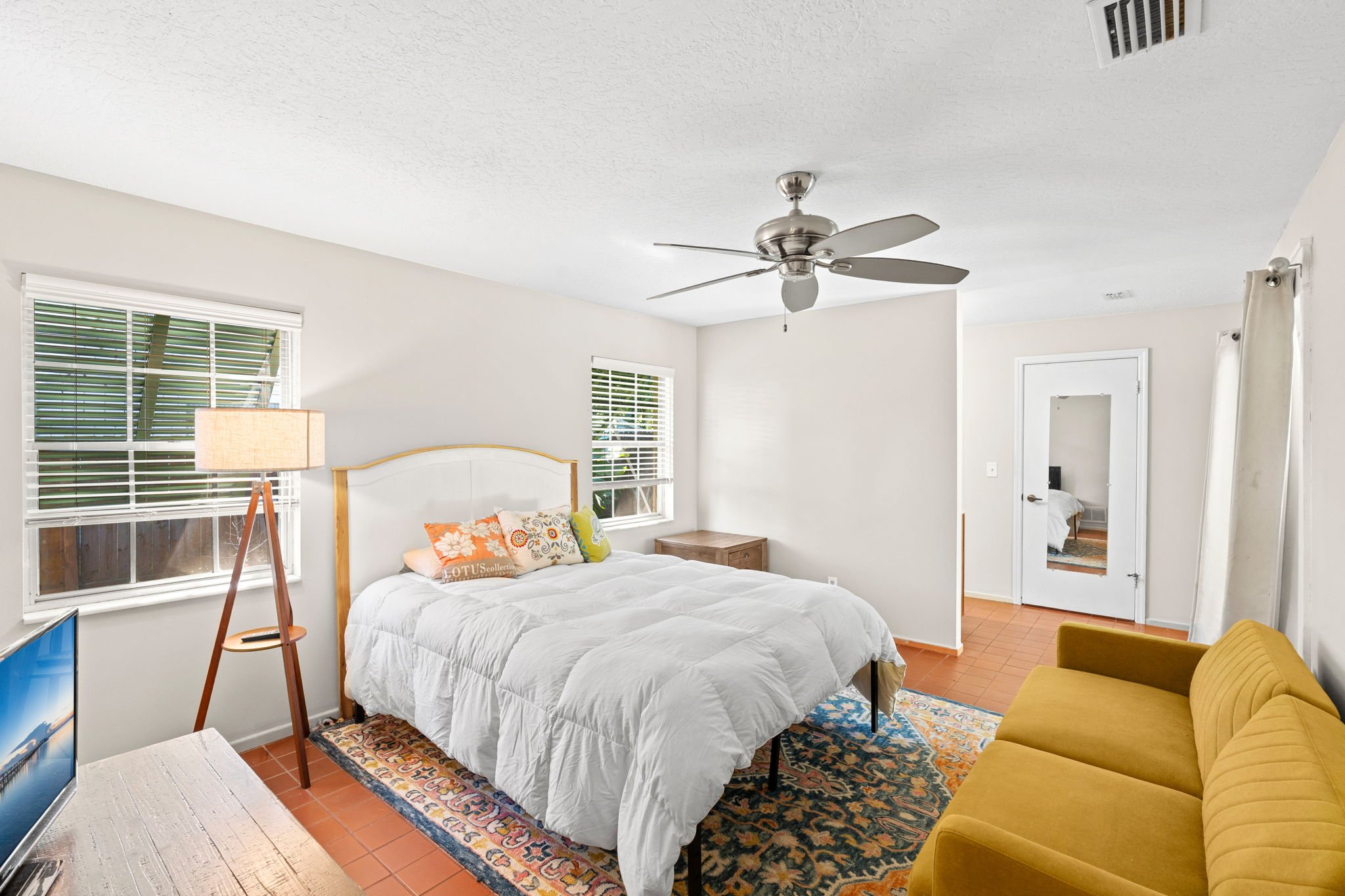 primary bedroom 2.jpg