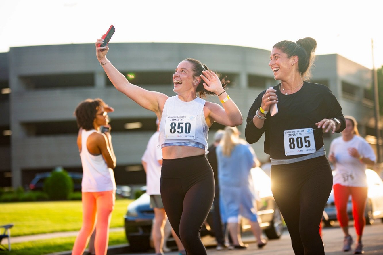 Break up your work week and sign up for an evening run with your coworkers! 🙌🏻

Join us at the Stamford Corporate 5k at Mill River Park on 5/15 at 7pm to support the Boys and Girls Club of Stamford and the essential youth services they provide.

Vi