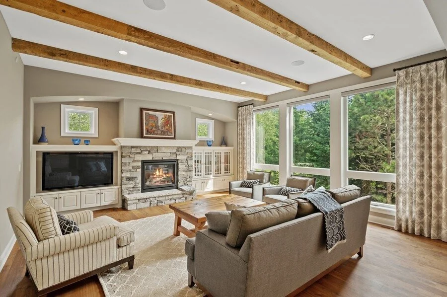 15_16510BlackOaks_2019_LowRes.jpg