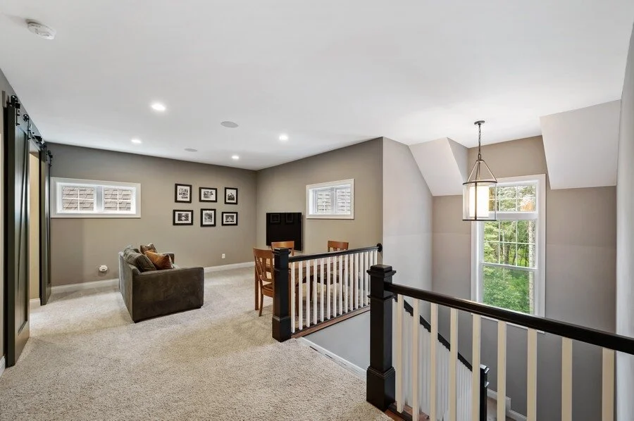21_16510BlackOaks_2034_LowRes.jpg