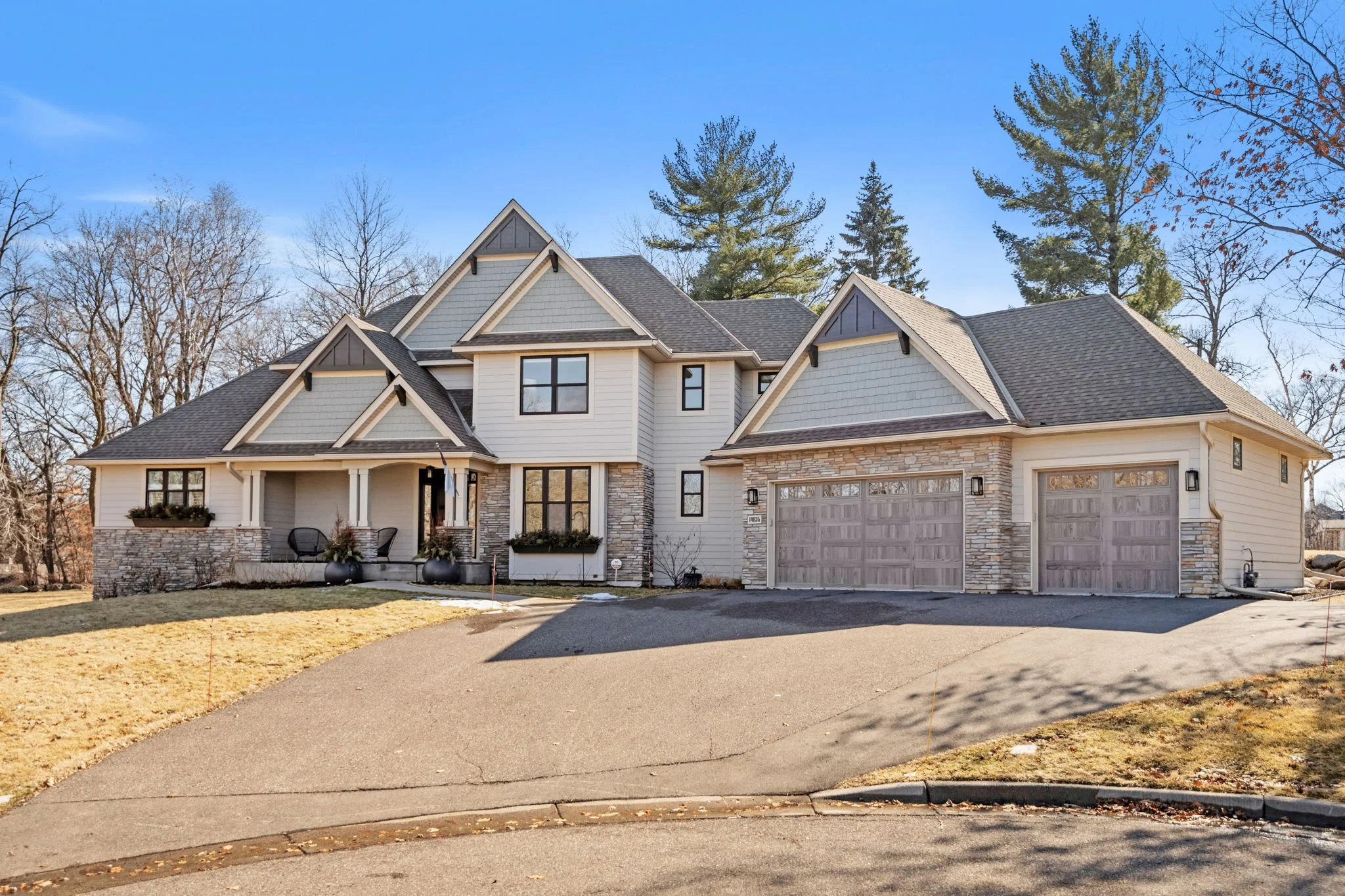 1-web-or-mls-14835 9th Ave-1.jpg