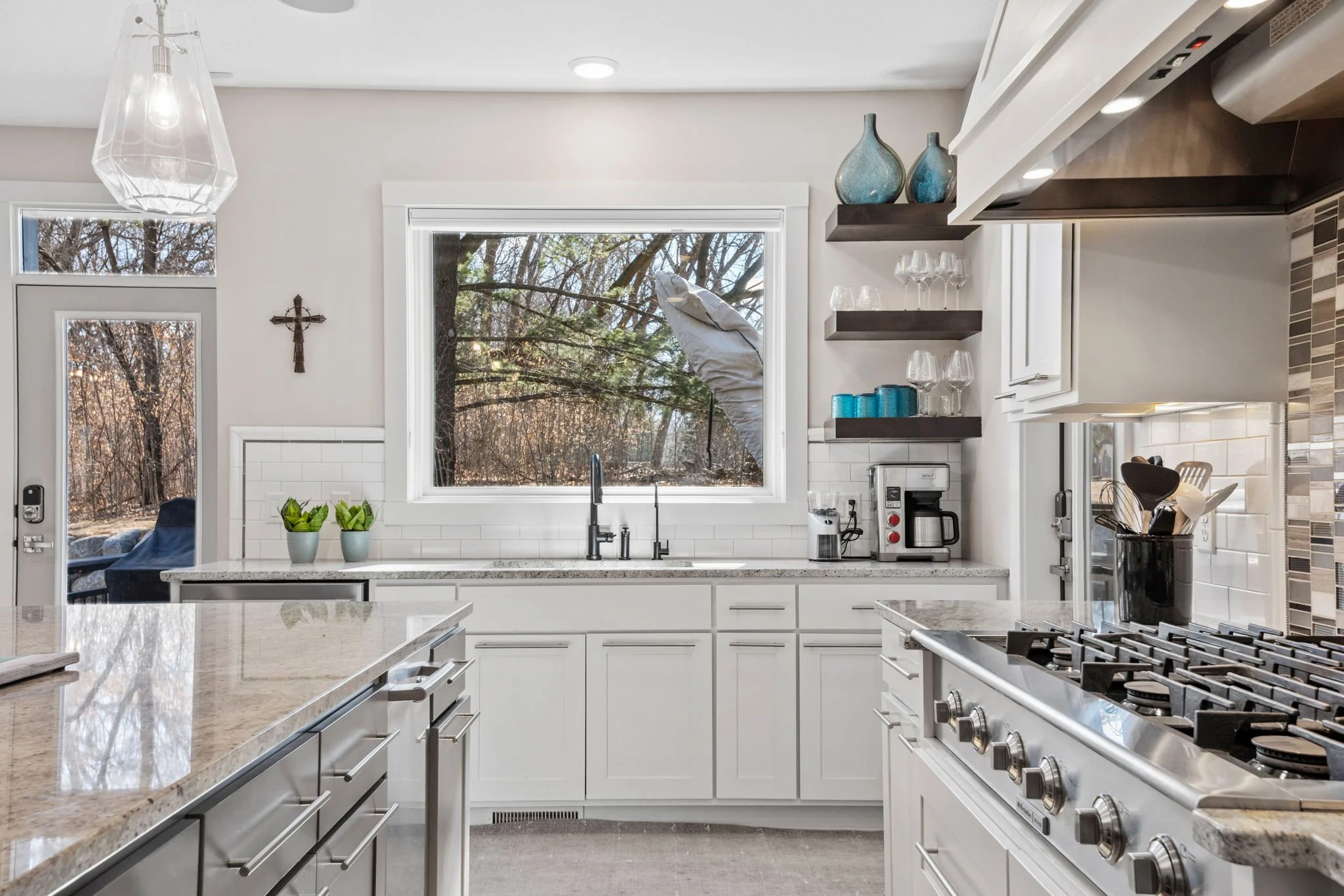 19-web-or-mls-14835 9th Ave-19.jpg