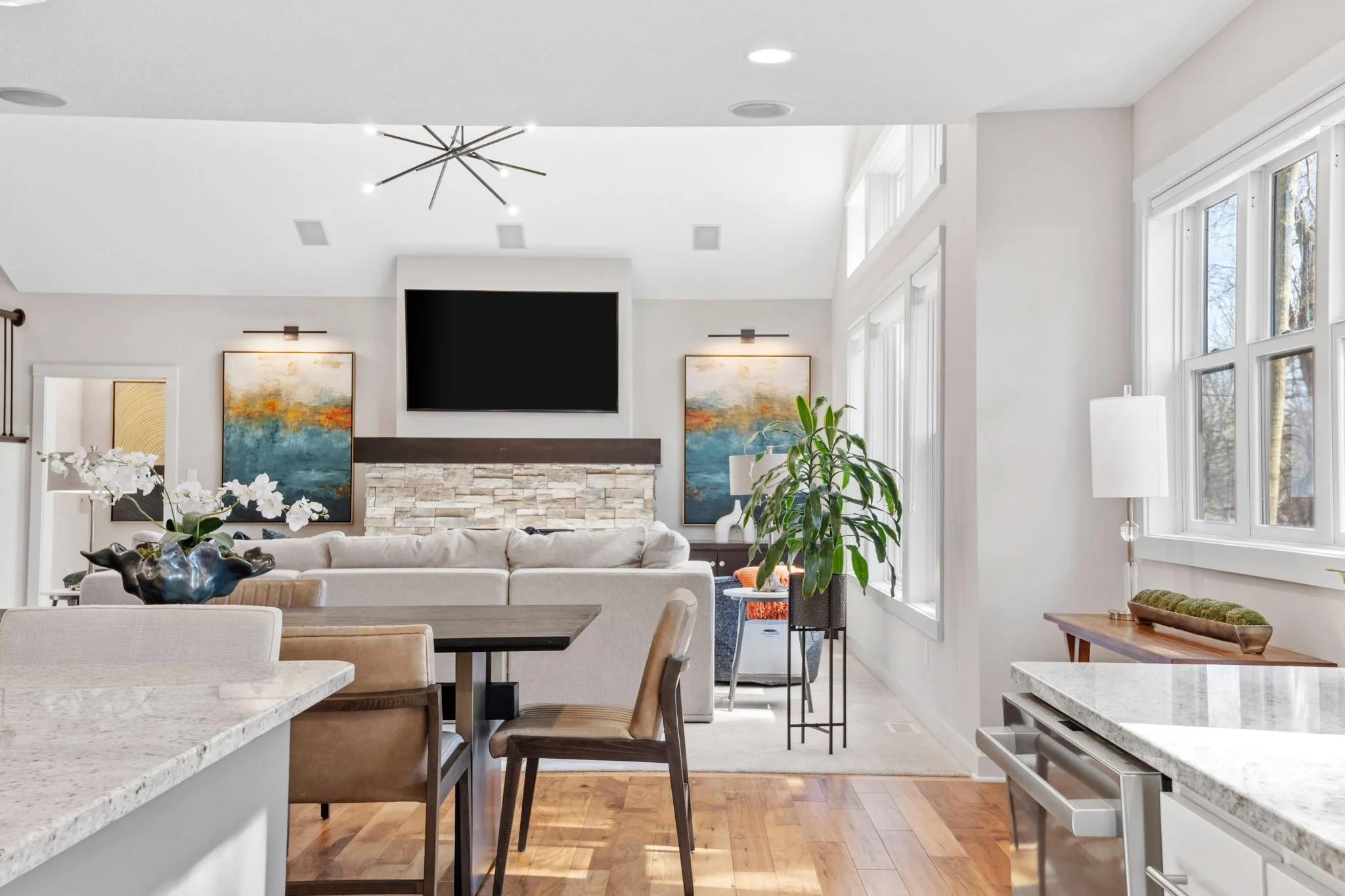 22-web-or-mls-14835 9th Ave-22.jpg