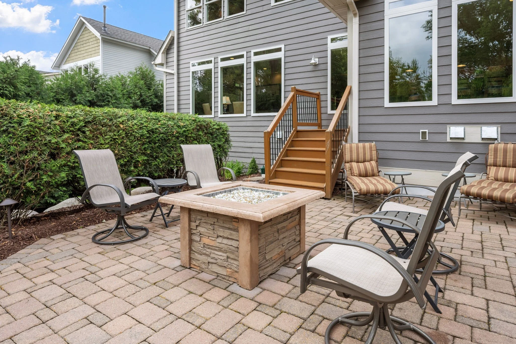 18-web-or-mls-221 George St-18.jpg