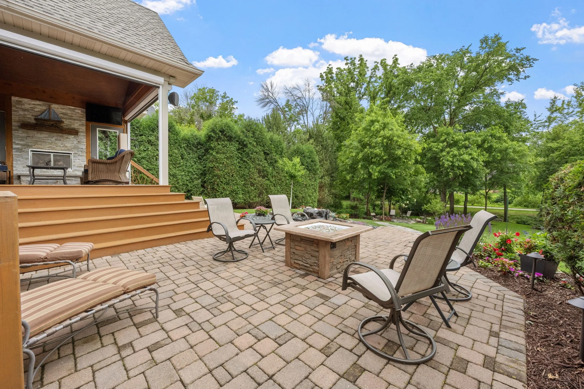 20-web-or-mls-221 George St-20.jpg