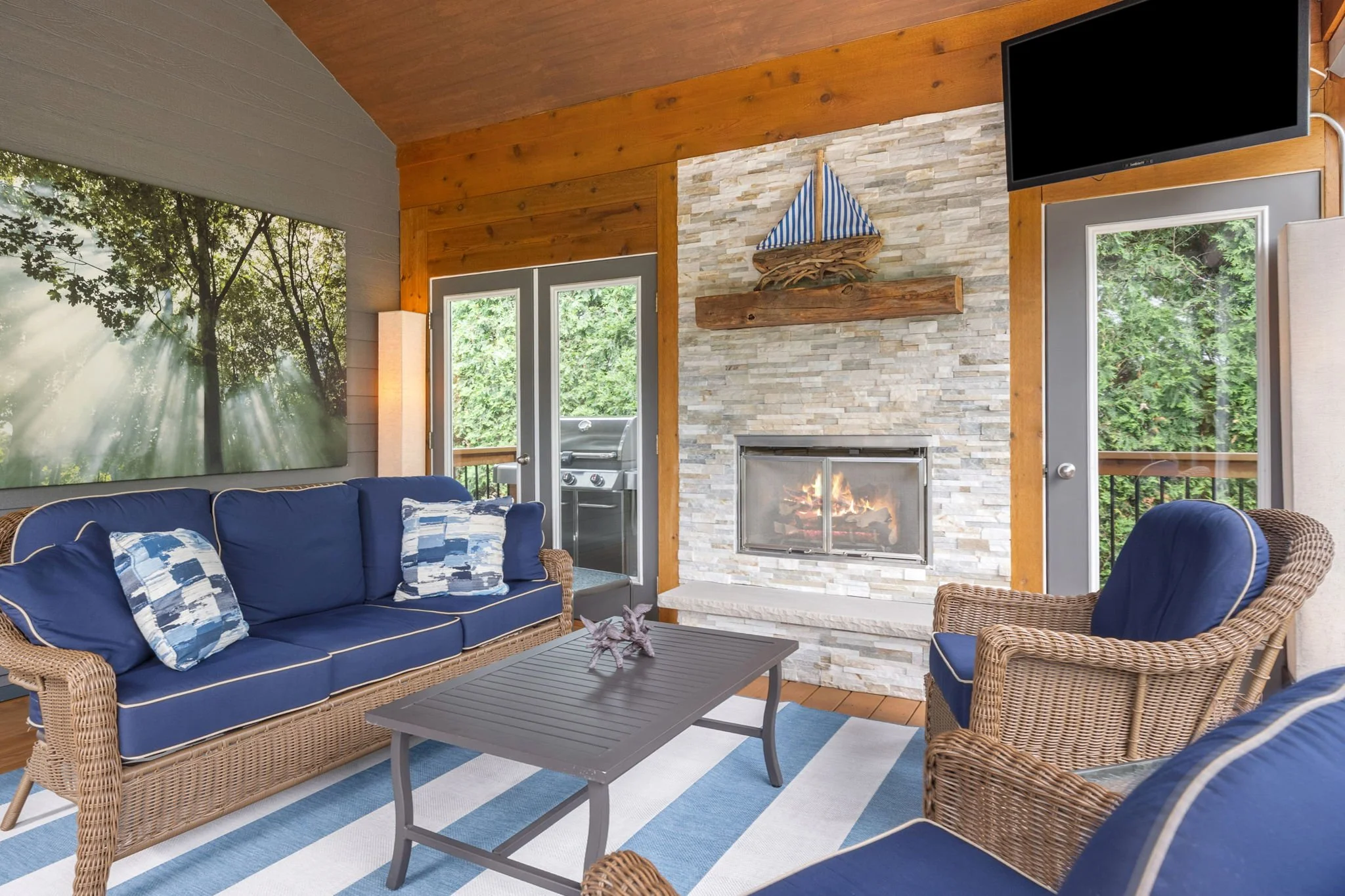 24-web-or-mls-221 George St-24.jpg