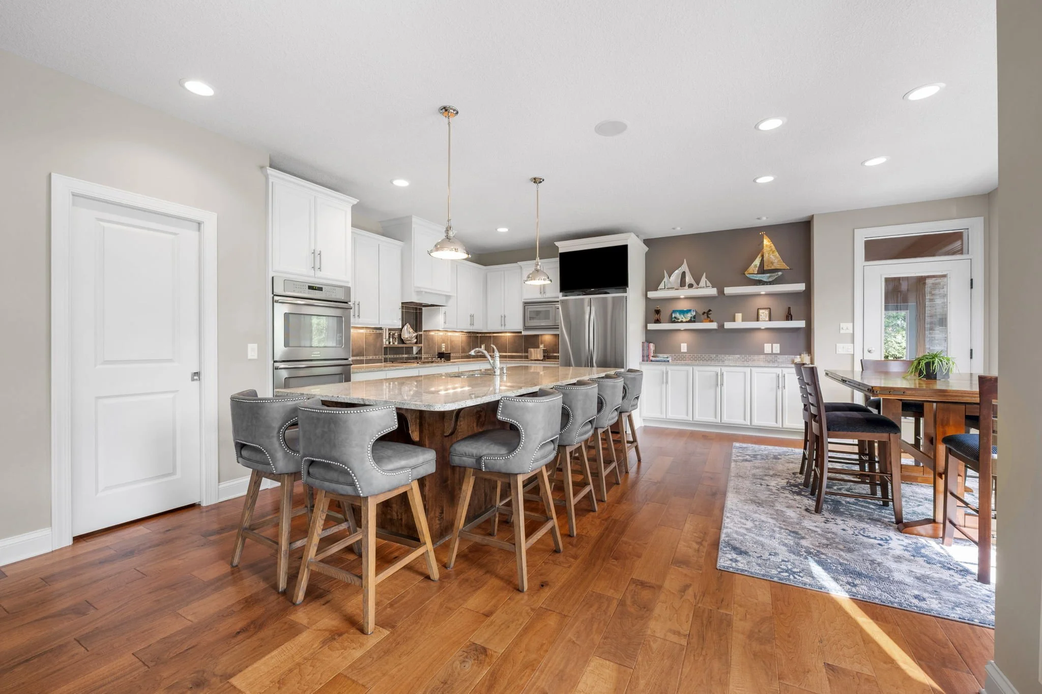 40-web-or-mls-221 George St-40.jpg