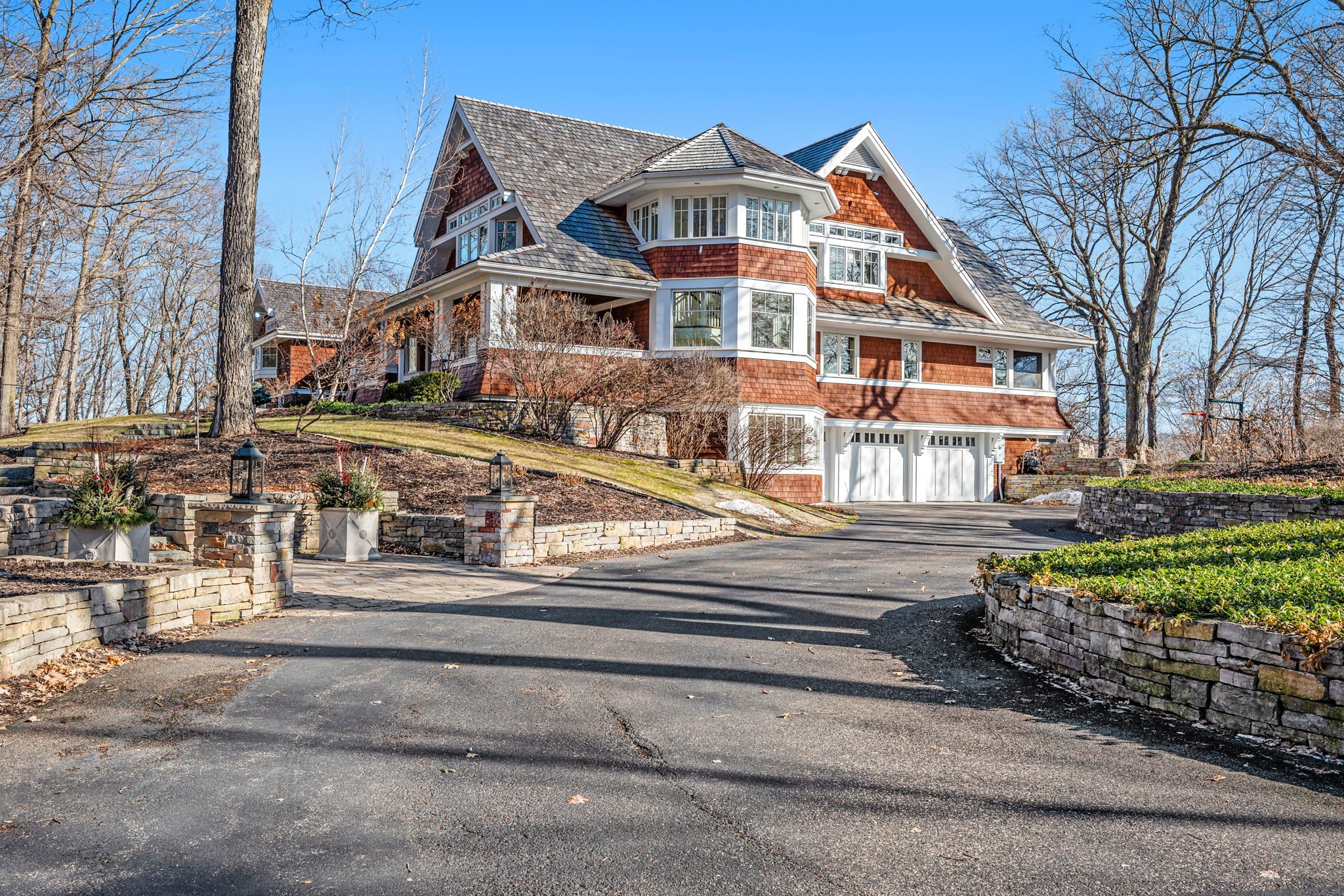 2-web-or-mls-2875 Gale Rd-2.jpg