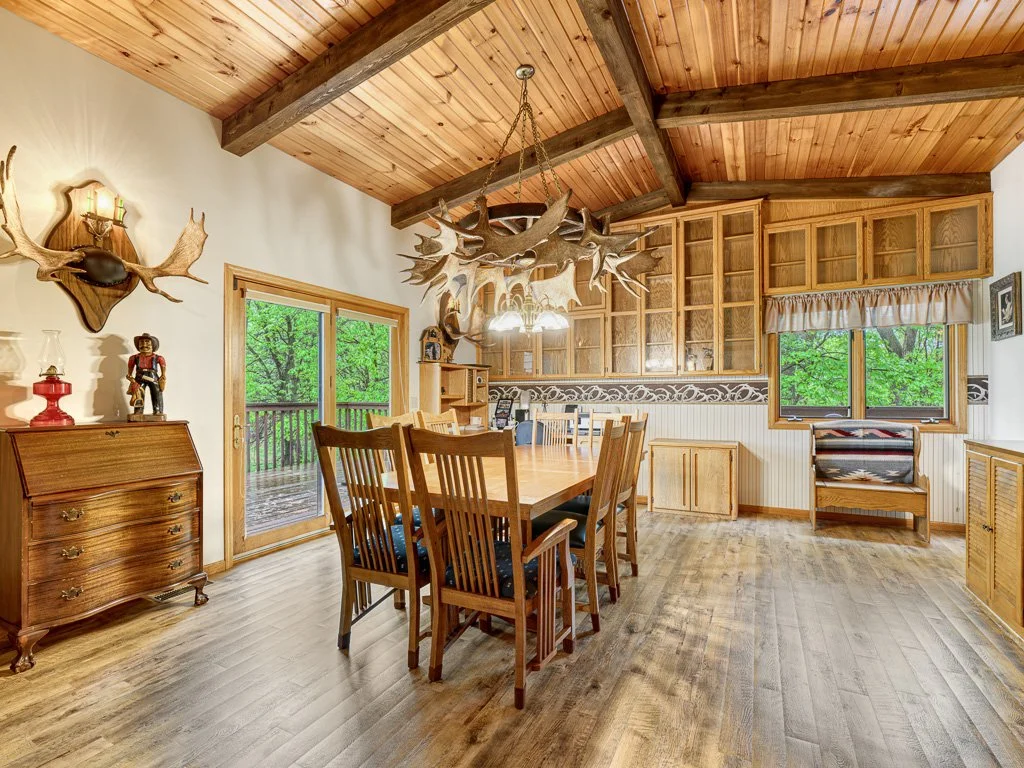 11 - Formal Dining Room.jpg