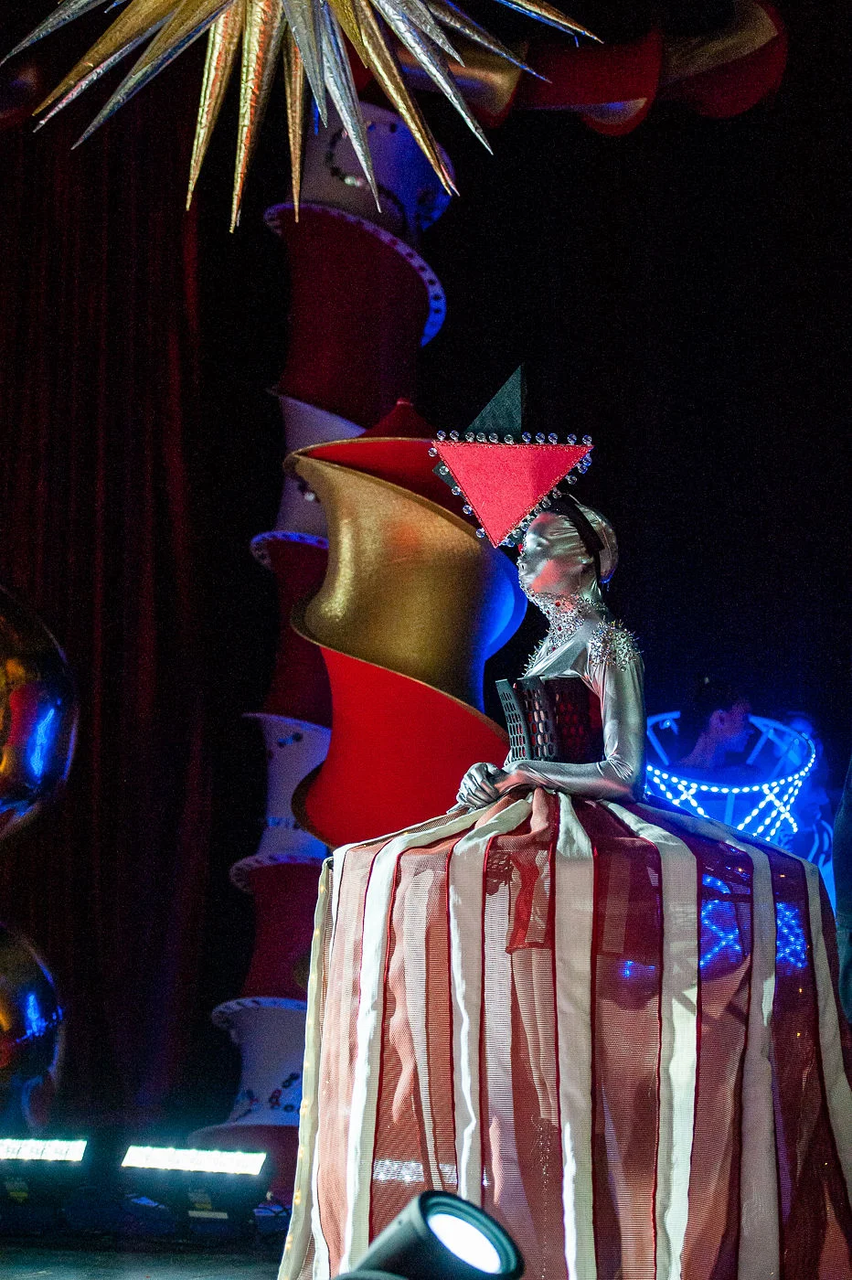 iidadesignmixpreshow19-20.jpg