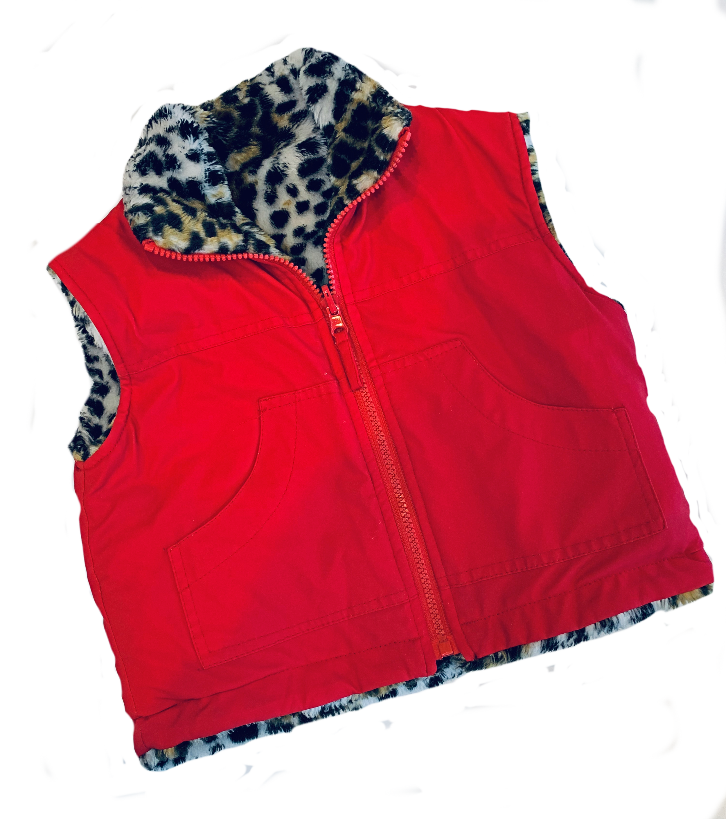 Extra_ReversibleVest-2_5T_Transparent.png