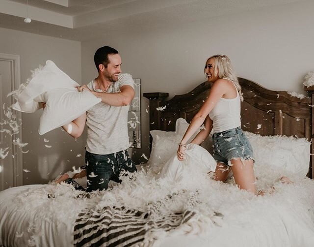 I felt terrible about the mess this left behind.....but day-umn it was so freaking worth it!!!!! I&rsquo;m beyond obsessed with every image from this shoot....so expect to see this gorgeous couple A LOT!
@tayy_osterman .
.
.
#jennferrick #jennferrick