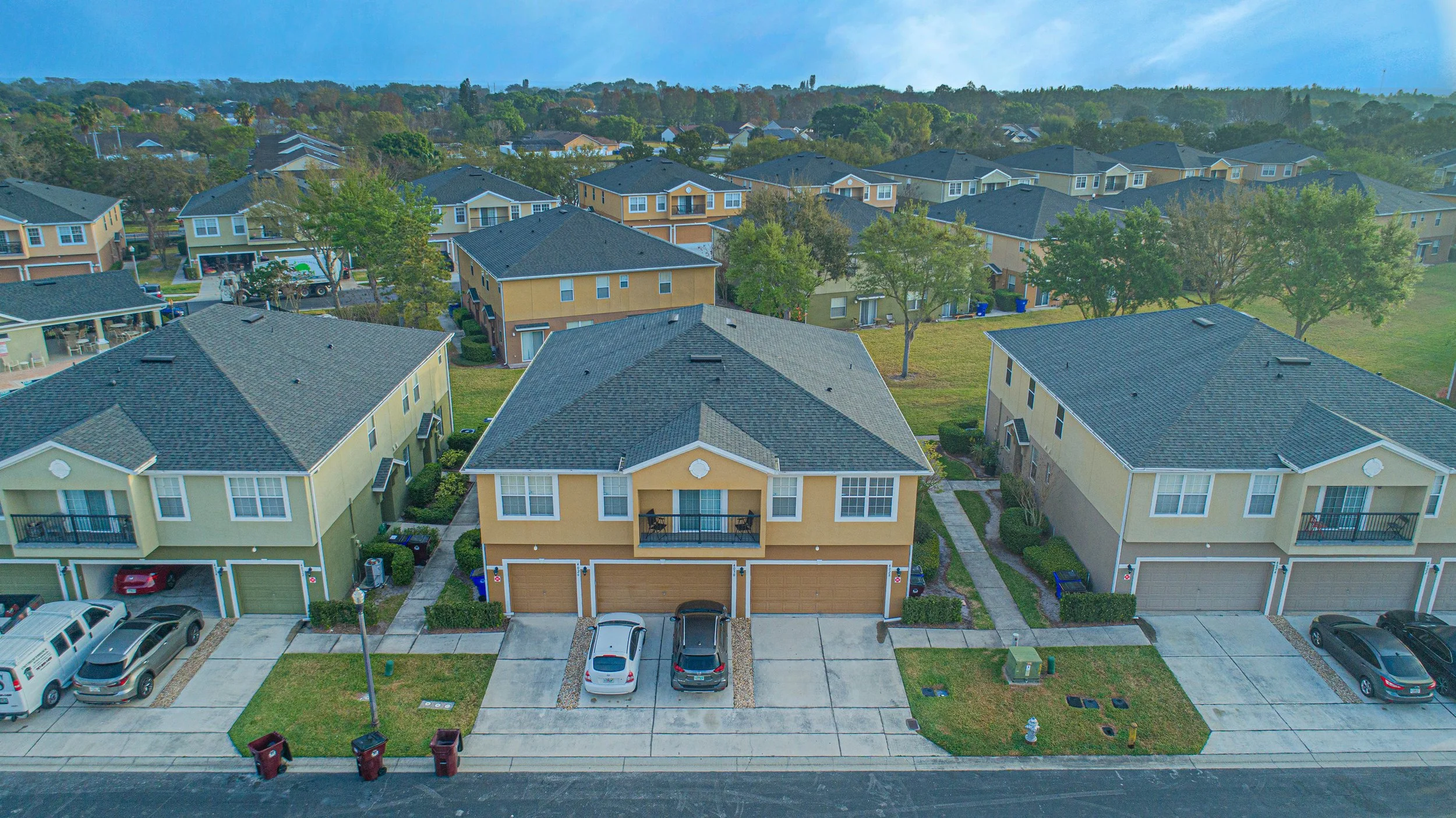 4028 Pemberly Pines Cir, St Cloud 34769 — LIV Realty II Inc