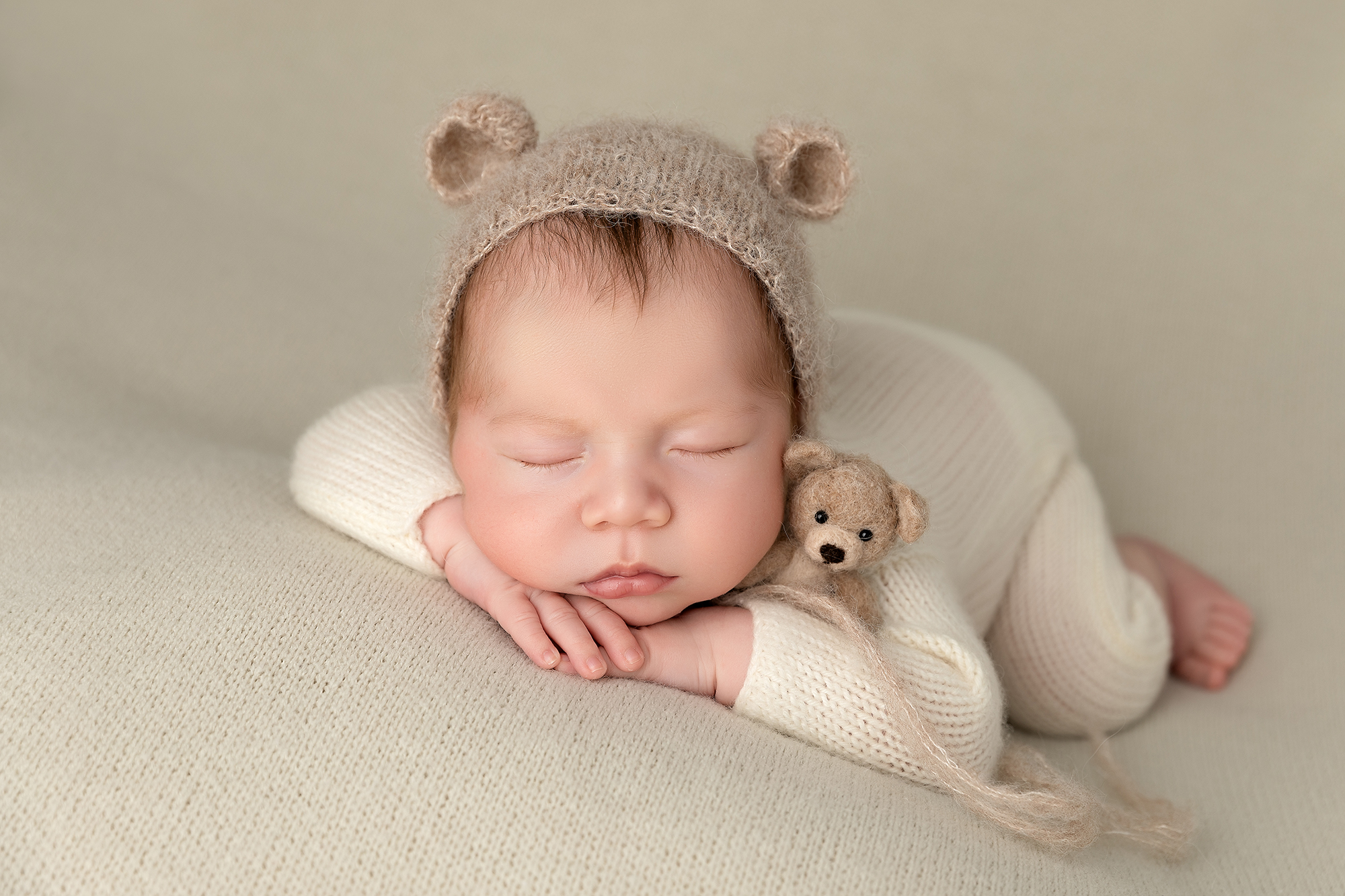 newborn-photographer-langley-surrey.jpg