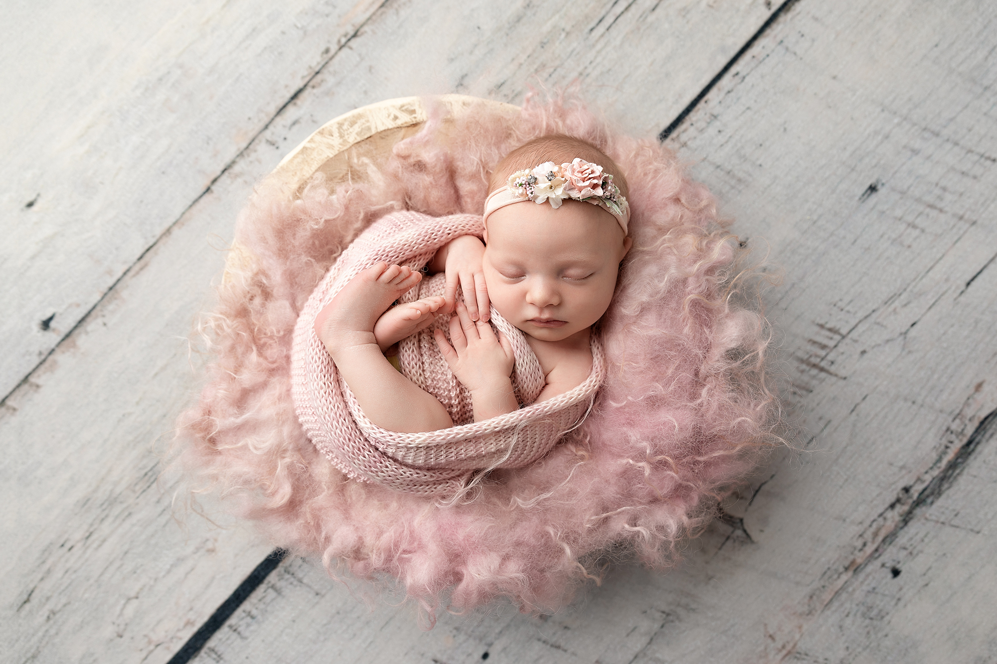 langley-newborn-photographer-pink-girl.jpg