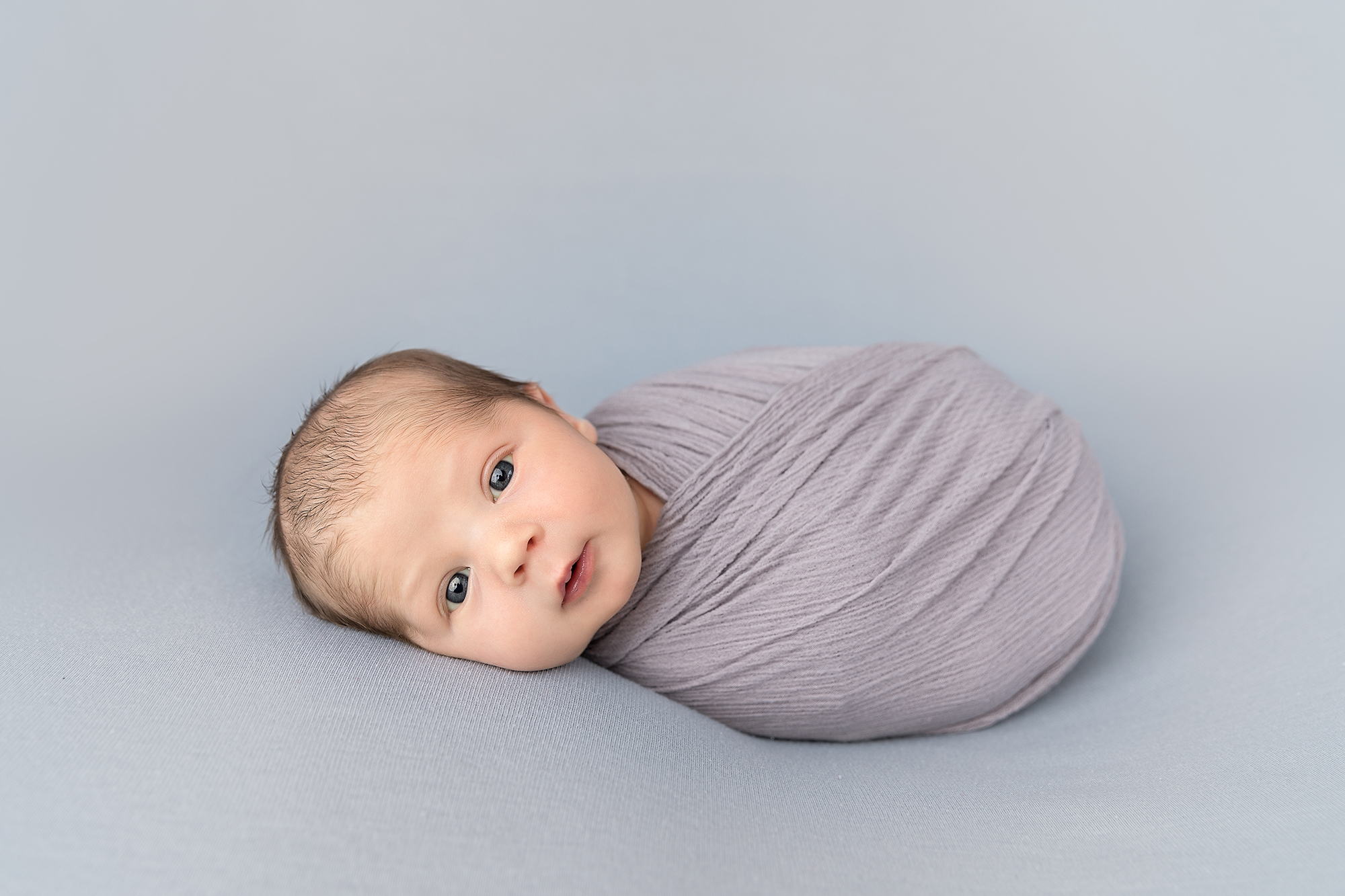 vancouver-newborn-photographer-awake-boy.jpg