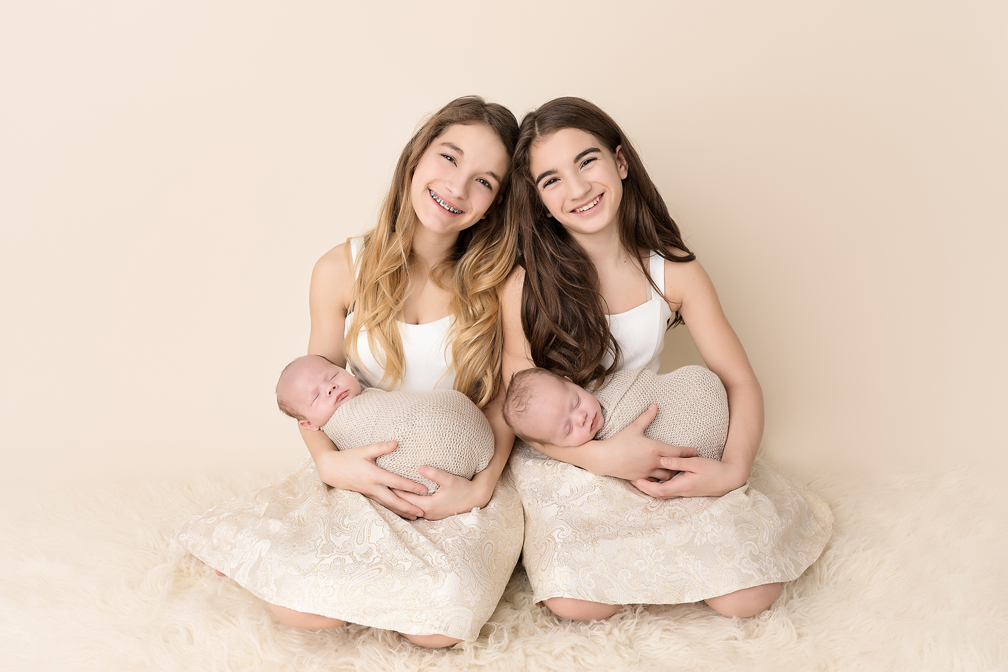 langley-newborn-photographer-twins-sisters.jpg