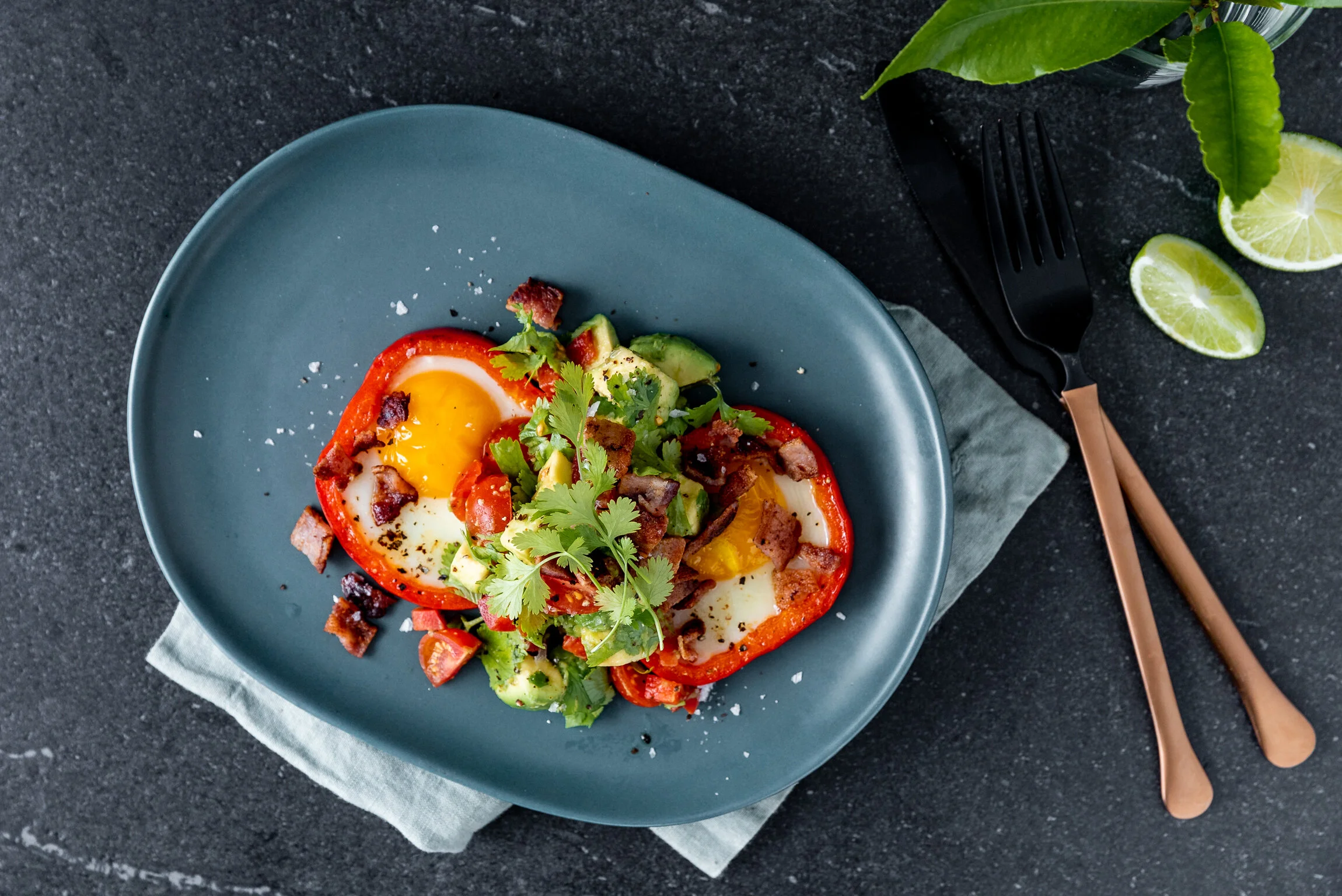 Fried Eggs, Bell Pepper &amp; Avocado