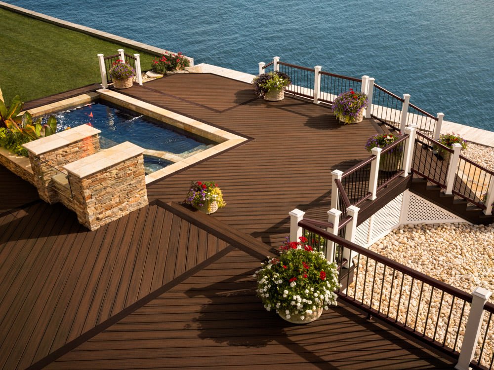 TrexTranscendTropicalsDeckingSpicedRum_eb000946-ddfb-4ac0-bedd-804ed5e5a1d5(2).jpg