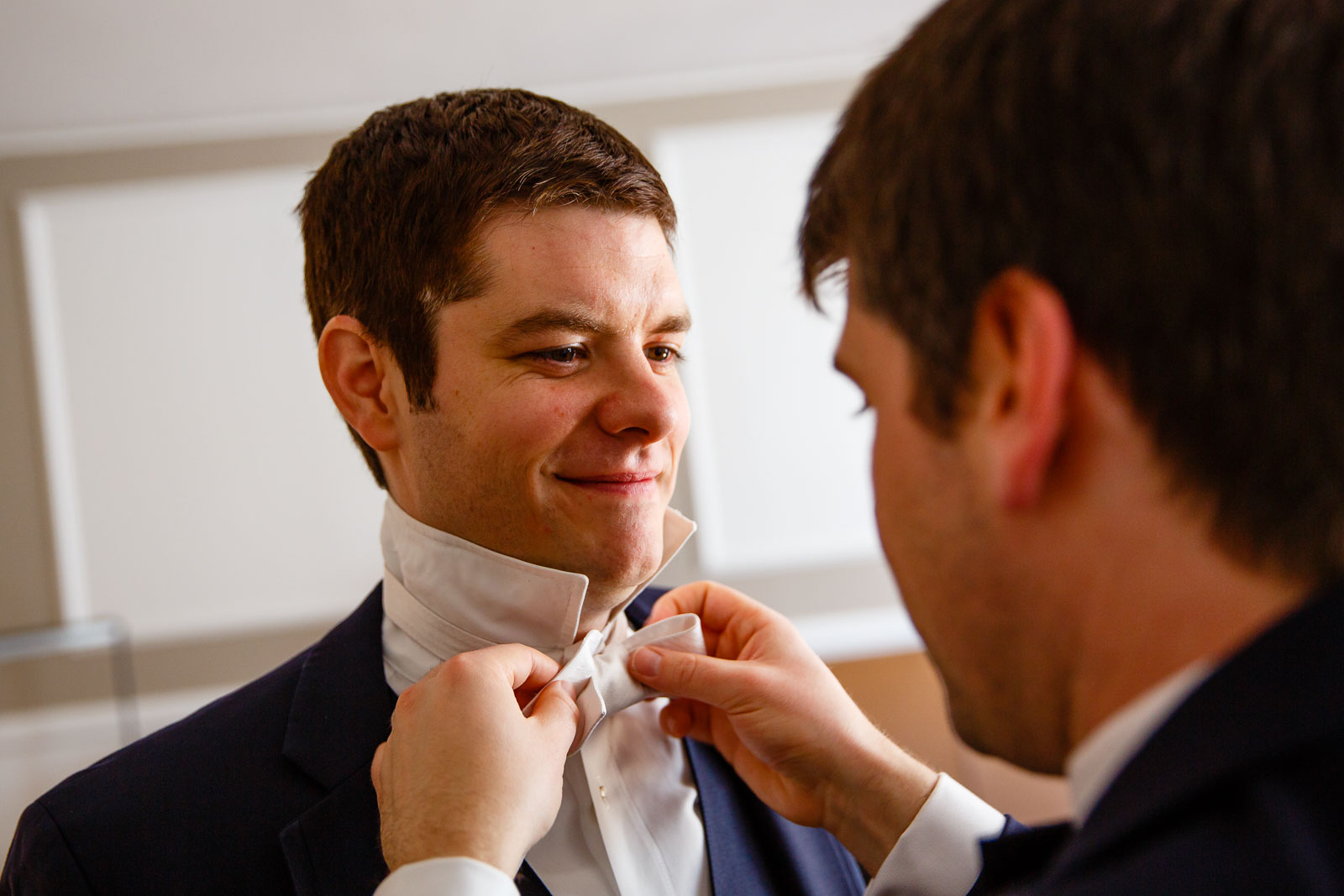 NYIT de Seversky Mansion Wedding groom gets ready 