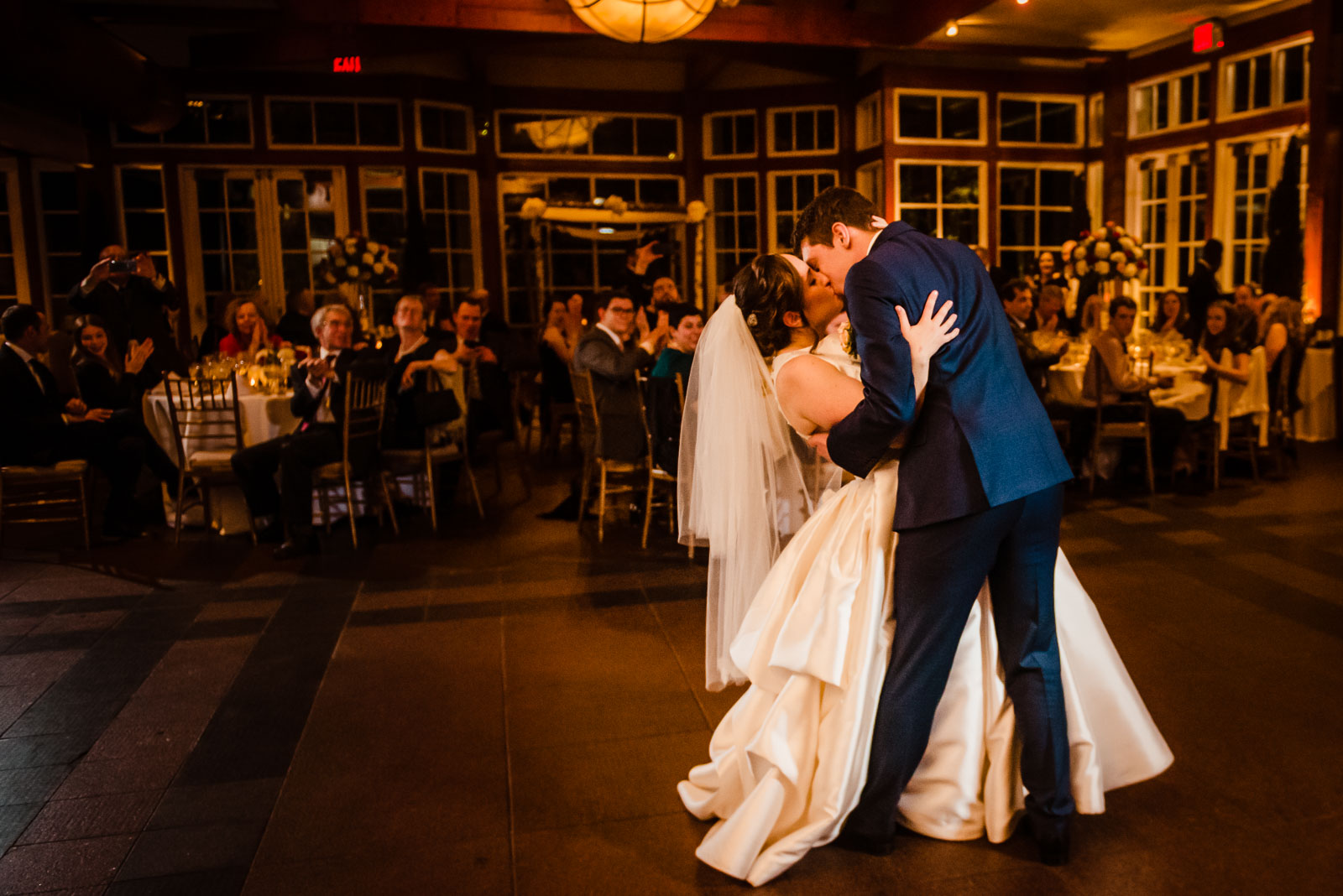 Kiss during first dance