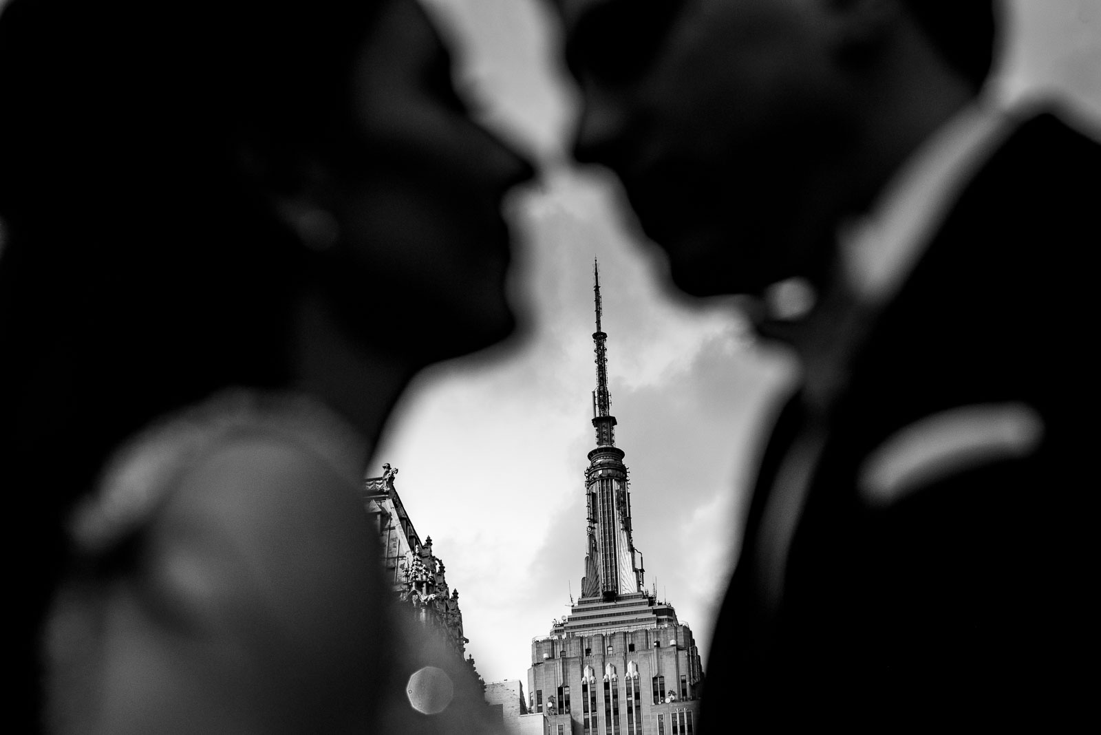 Bride and groom portrait empire state buidling