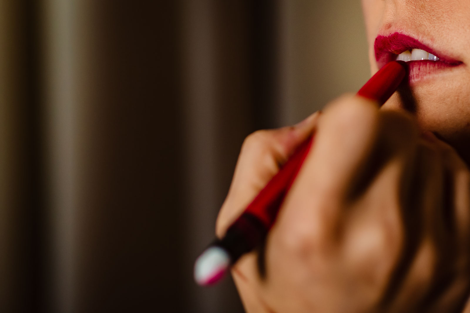 Bride gets ready for the wedding