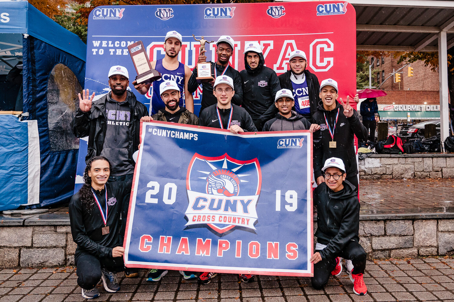 CCNY men's cross country team wins CUNYAC Championship race at van cortlandt park