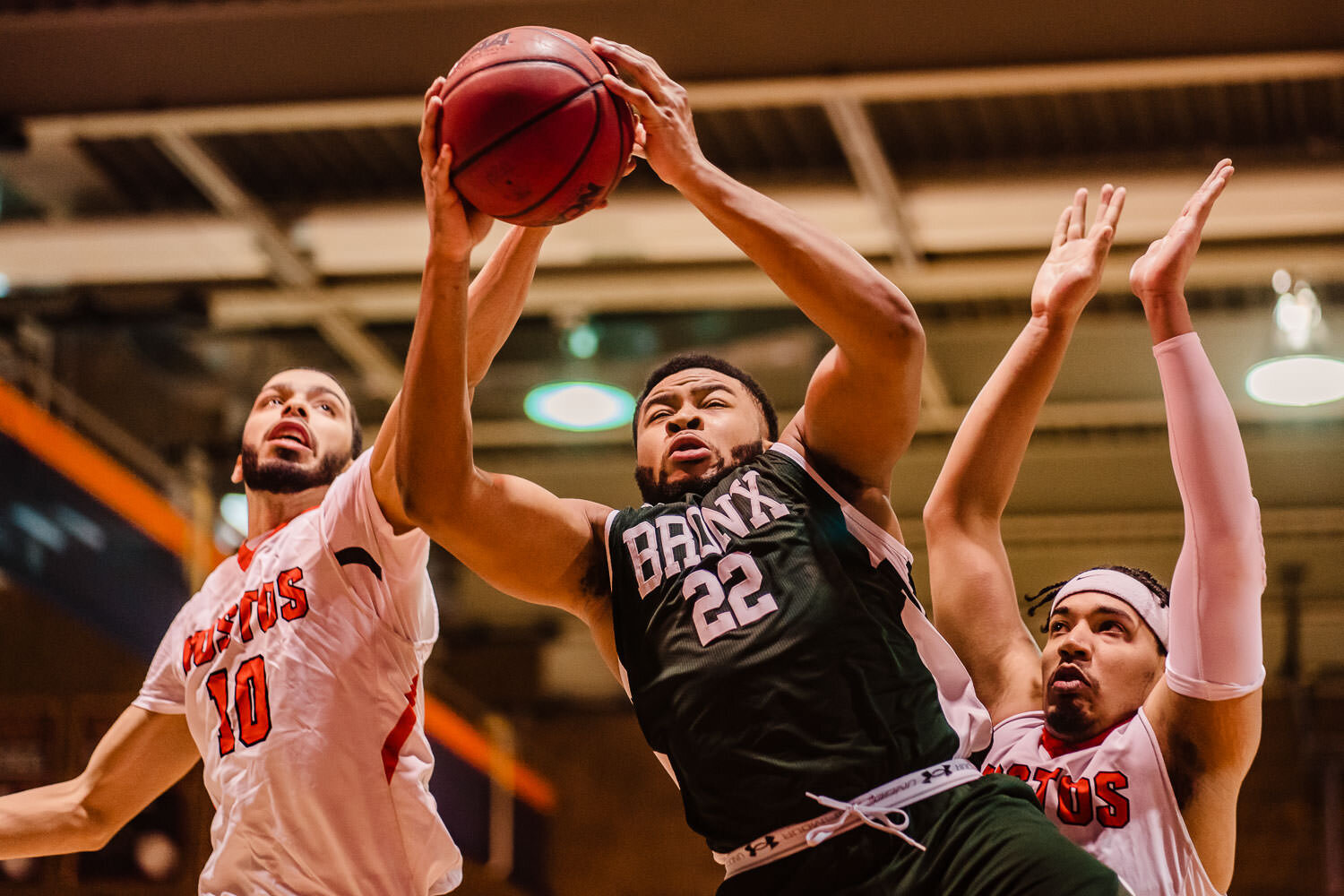 College Mens Baskebtall CUNY Athletics Conference Hostos vs Bronx