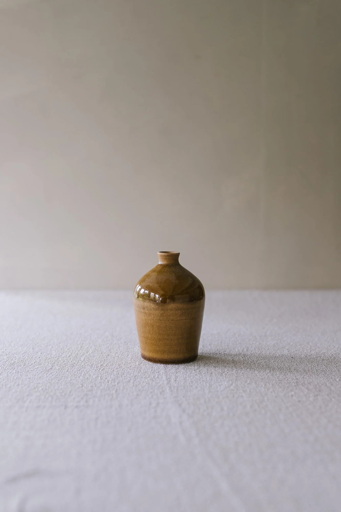 Bud Vase in Toffee
