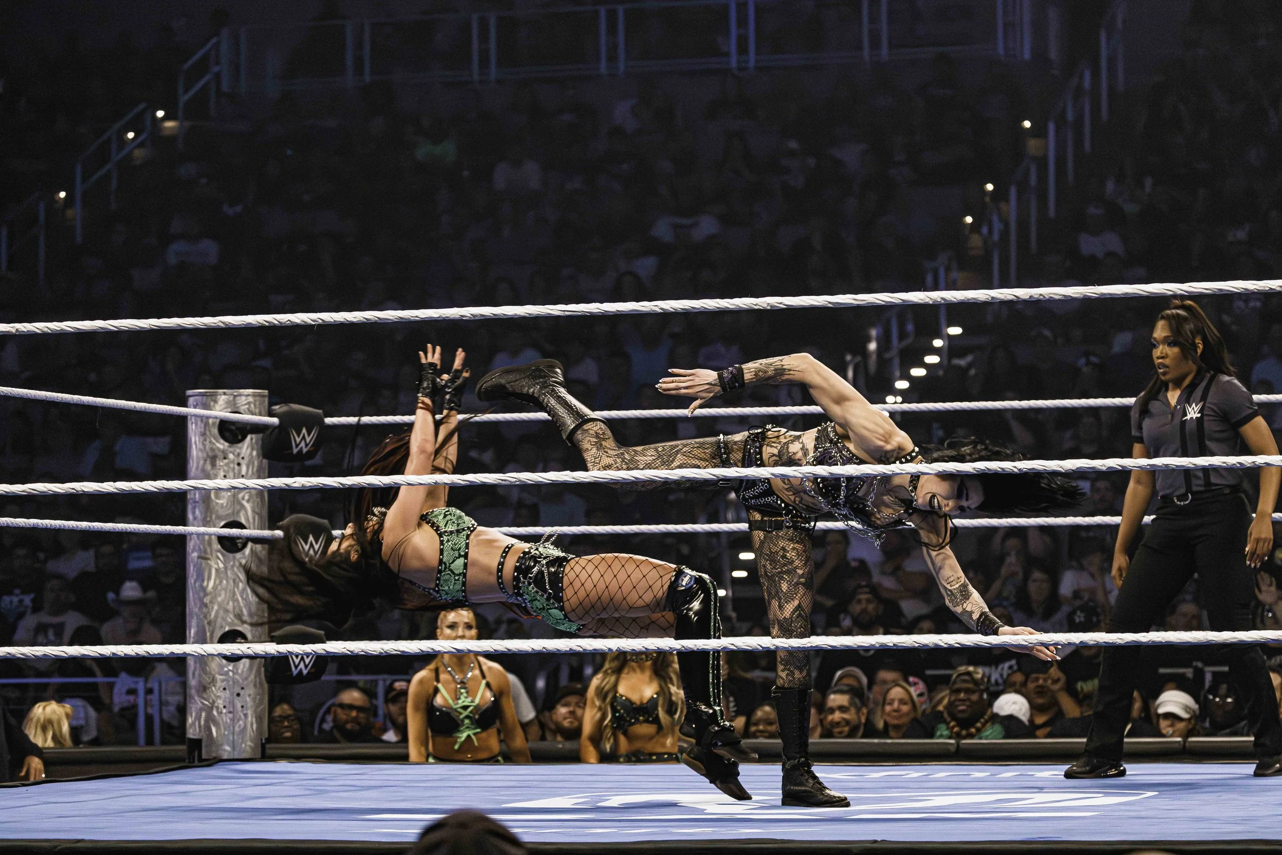 1589_WWESMACKDOWN-139.jpg