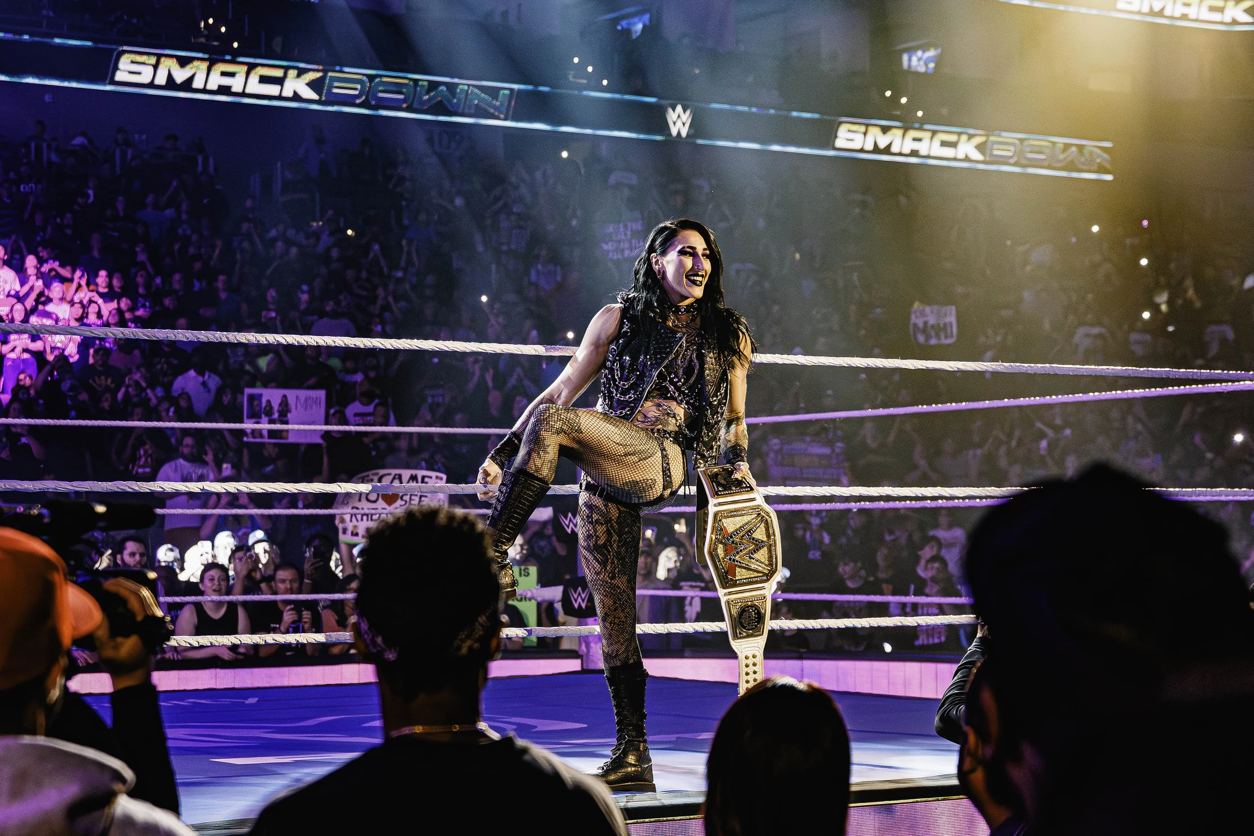1589_WWESMACKDOWN-120.jpg