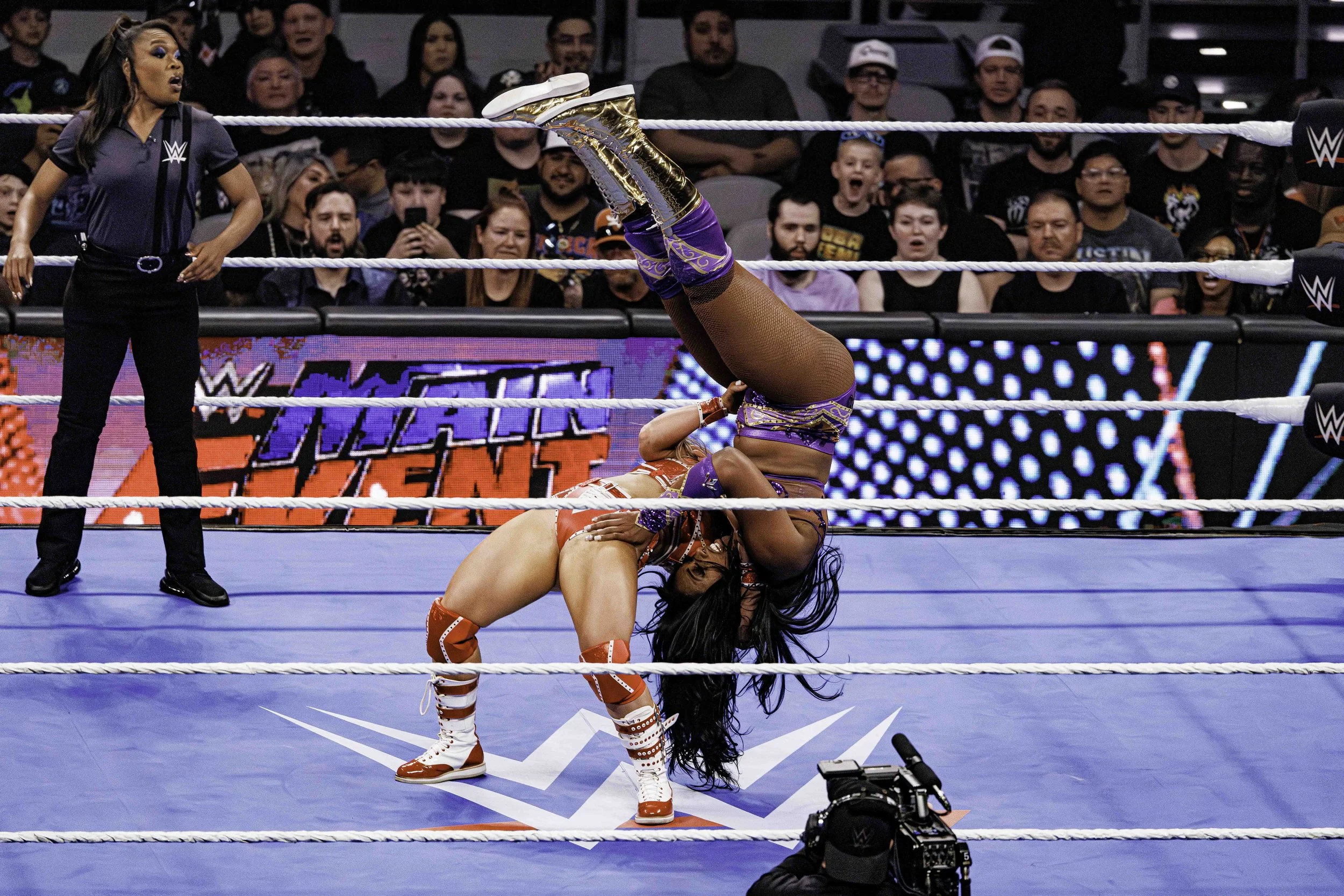 1589_WWESMACKDOWN-11.jpg