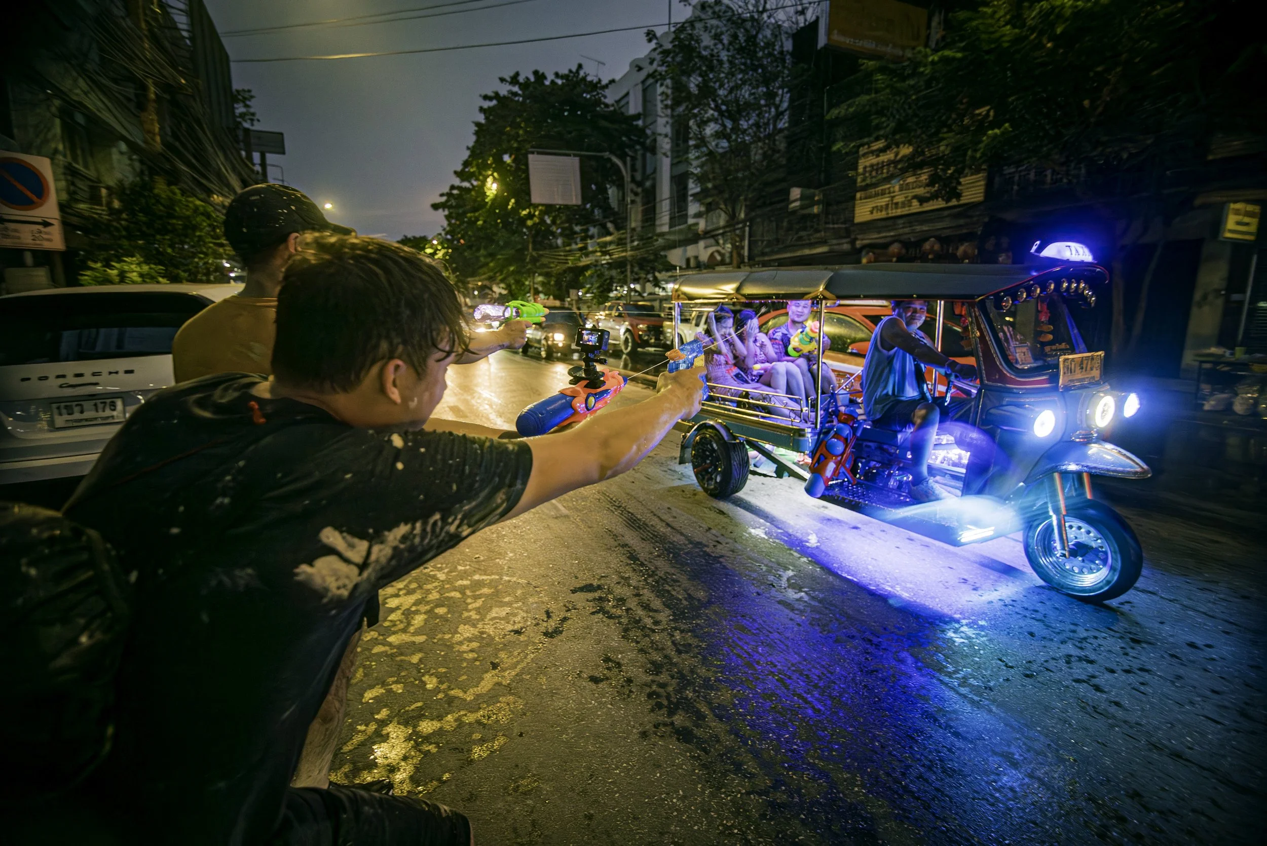 BGBW_Bangkok_HL-402 (1).jpg
