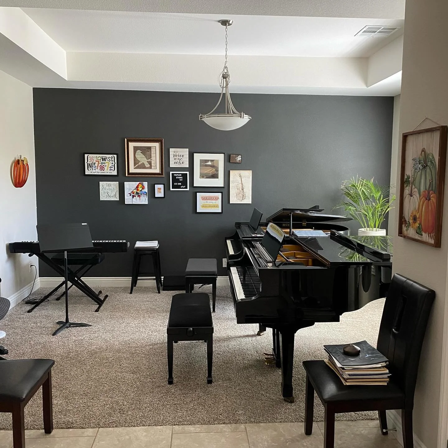 Today&rsquo;s the day! Lessons are back in swing my friends, and I couldn&rsquo;t be more excited to see all my returning students and welcome some new ones to the studio.🎶

There&rsquo;s only one studio spot still available so if you&rsquo;ve been 