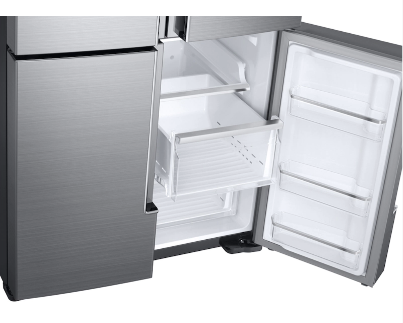 Samsung’s 28 cu. ft. 4-door flex fridgerator has flexzone capabilites as well as adjustable shelves, triple cooling, and a fingerprint resistant finish.