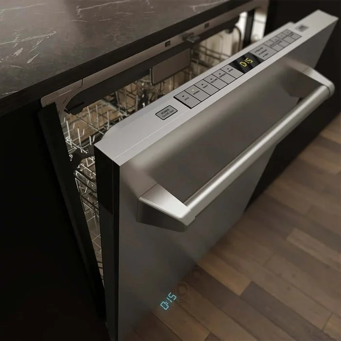 zline-monument-series-dishwasher-dwmt-304-24-detail-auto-open.jpeg