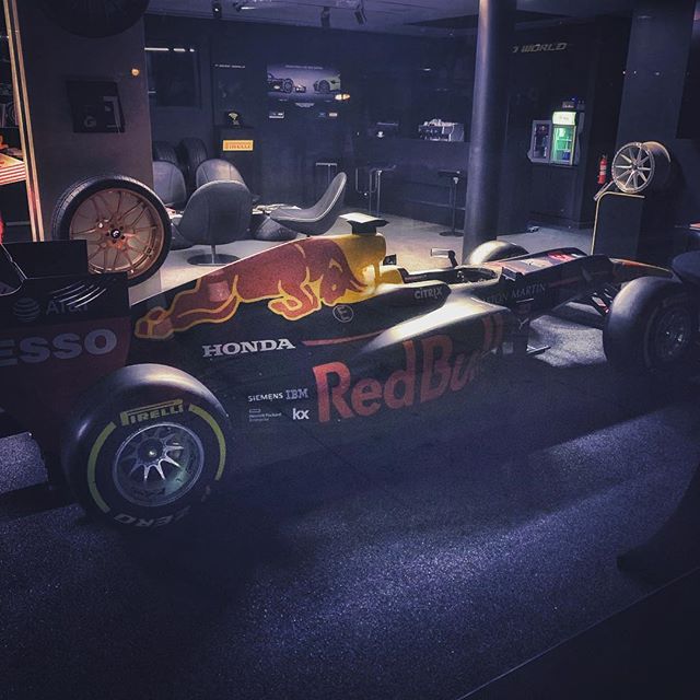 Bumped into this beauty today in Century City!#: 🏎 We&rsquo;re ready for @f1 #bahraingp - Go team! @redbullracing @hondaracingf1 - GodSpeed and stay safe fellas. We&rsquo;re behind you 100%! @maxverstappen1 @pierregasly #f1 #racing #motorsport @pire