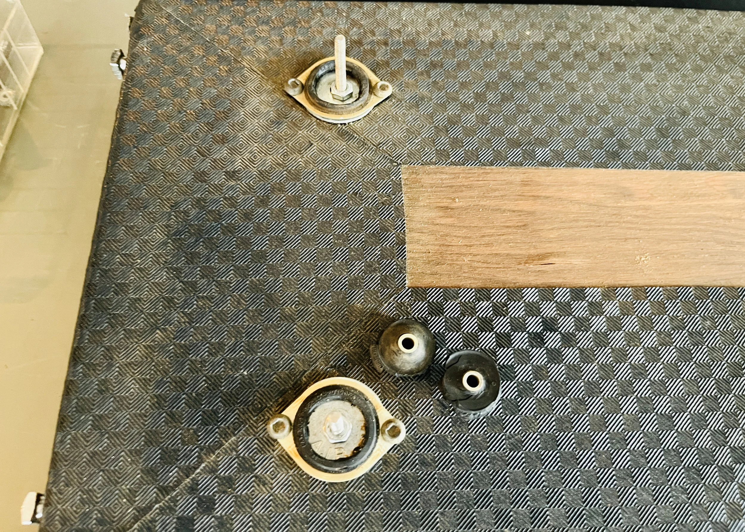 Fliptop Lid/Shock-Mounts Before - 2