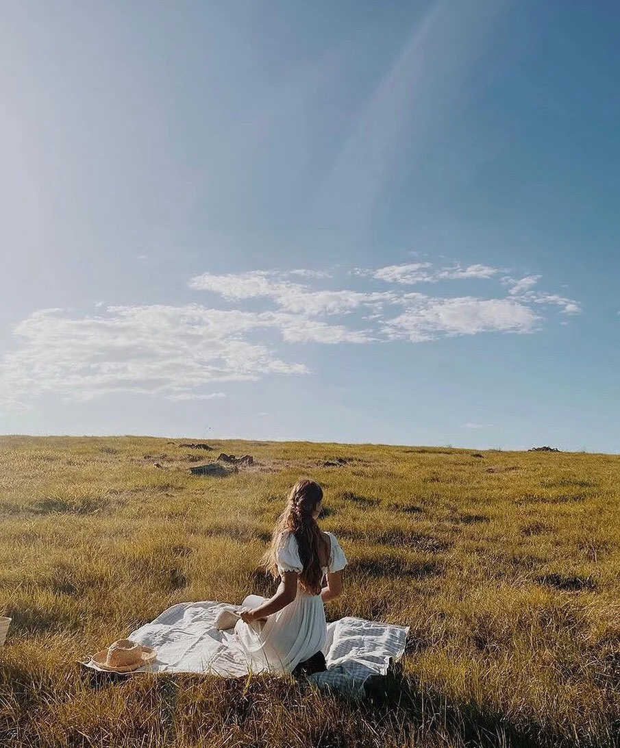 Dreamy days on our Almond Gingham Picnic Rug 🌾 . Captured by @sophiexsage x @atinyflorist