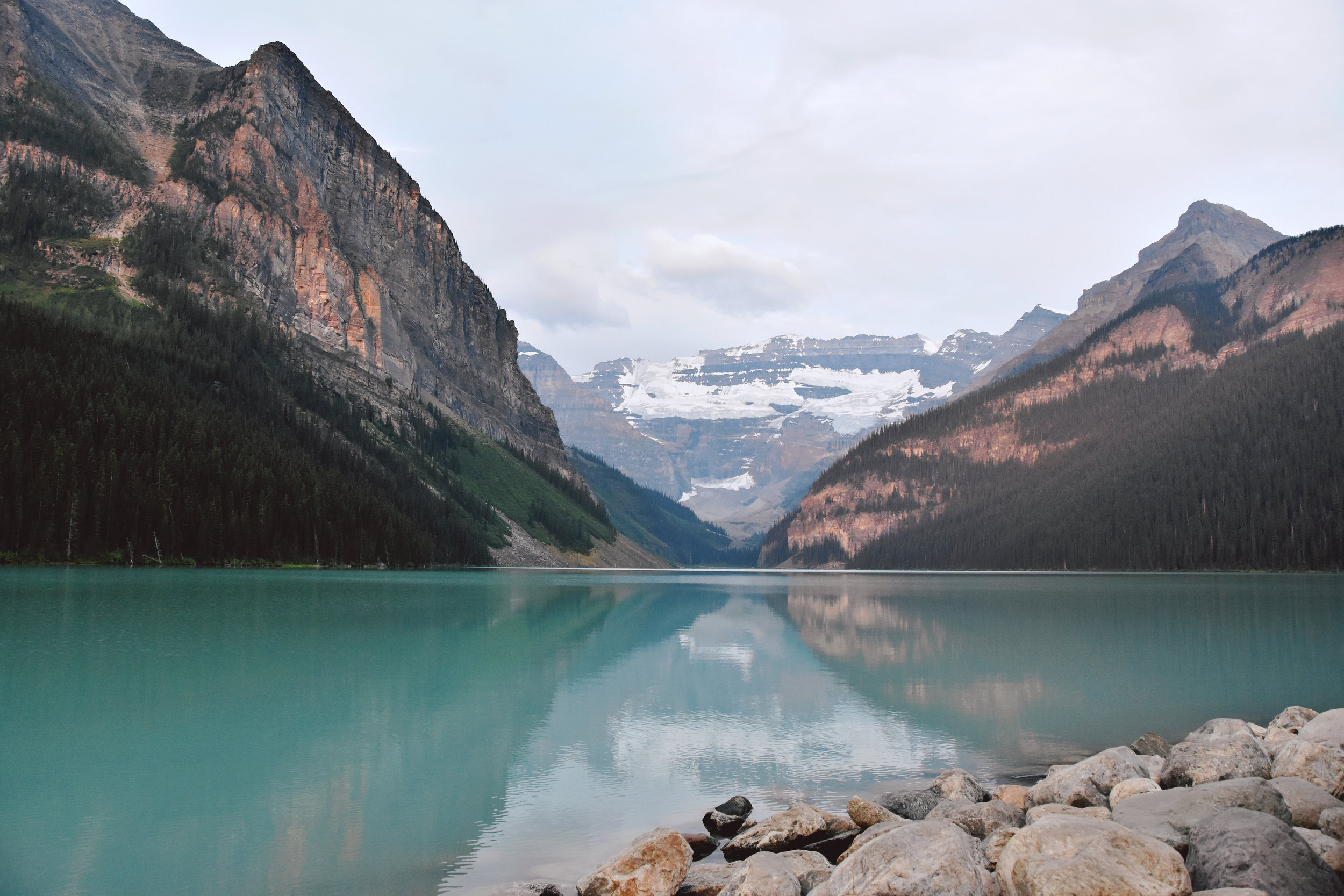  Lake Louise at sunrise (August 7, 2018) 