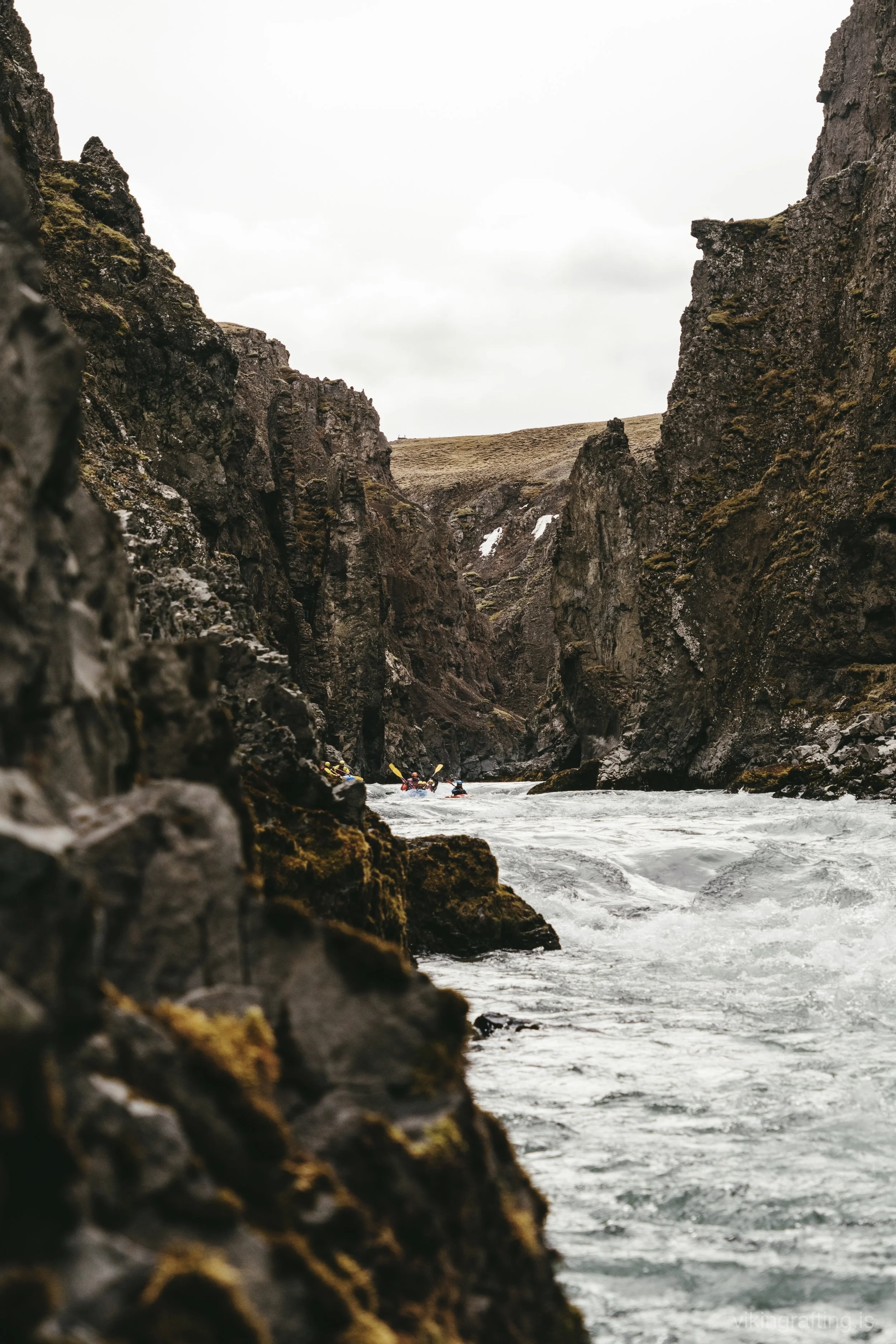  Viking Rafting - water rafting, grade IV+. East Glacial River, Hafgrímsstaðir. May 5, 2023 