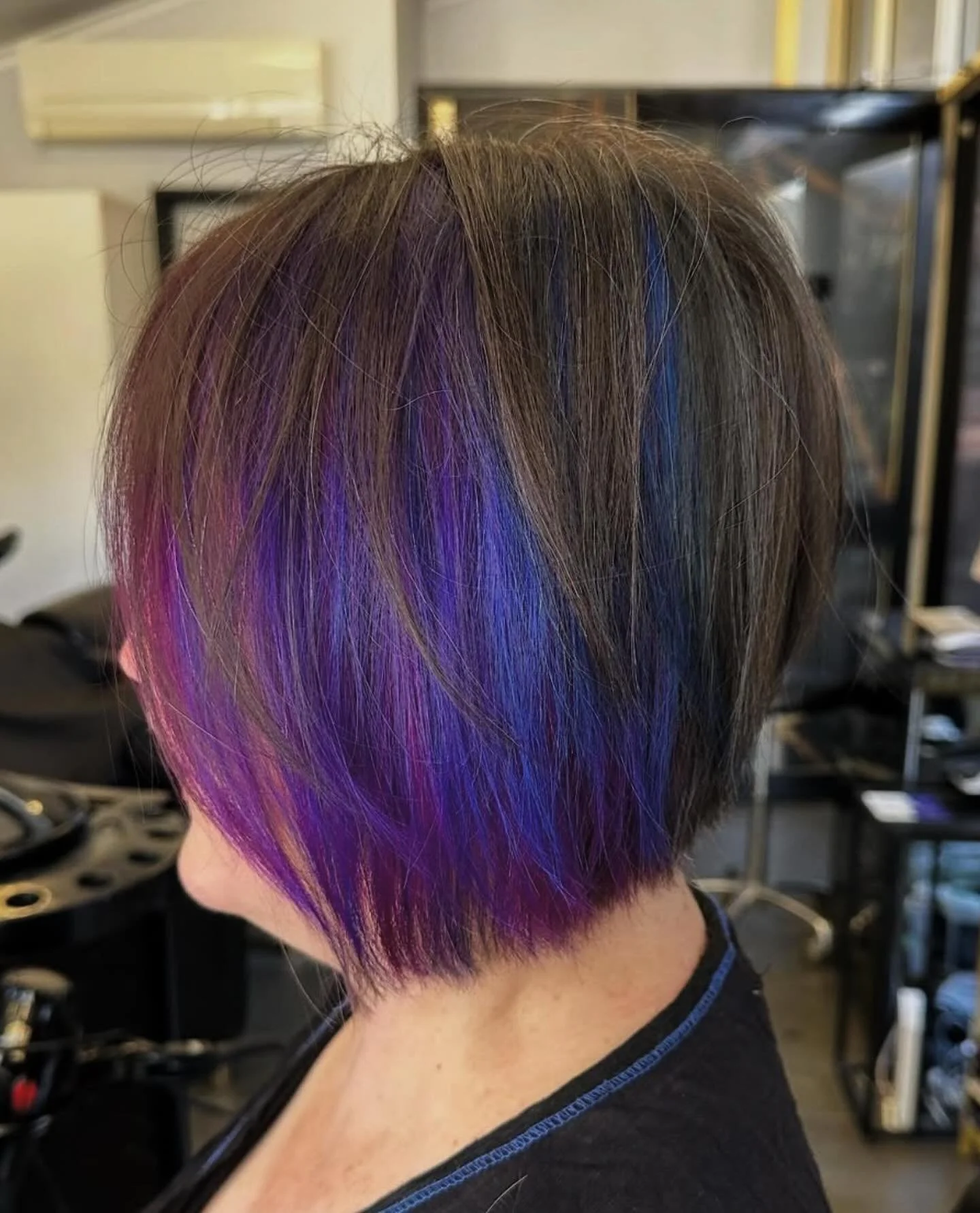 Can&rsquo;t get enough of this stunning panelled bob look done by @hairbytavia___ using @mukhaircare_global @mukhaircare_professional panels lightened using hybrid lightener and 20vol rinsed then panels of royal blue, fuschia pink and deep purple  #m