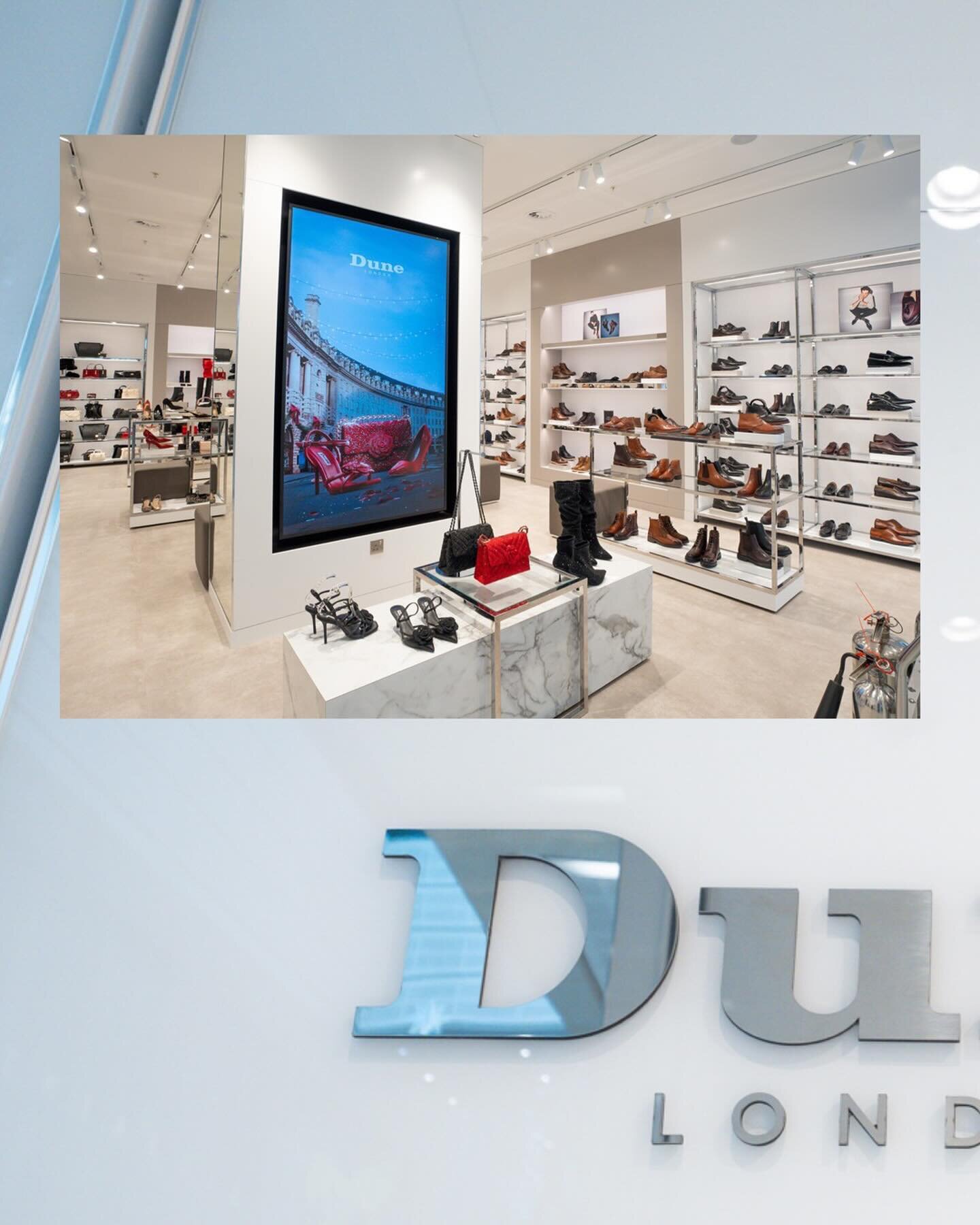 Another day, another new store opening 📸

This time for Dune London&rsquo;s brand new store at @manchesterarndale ✨