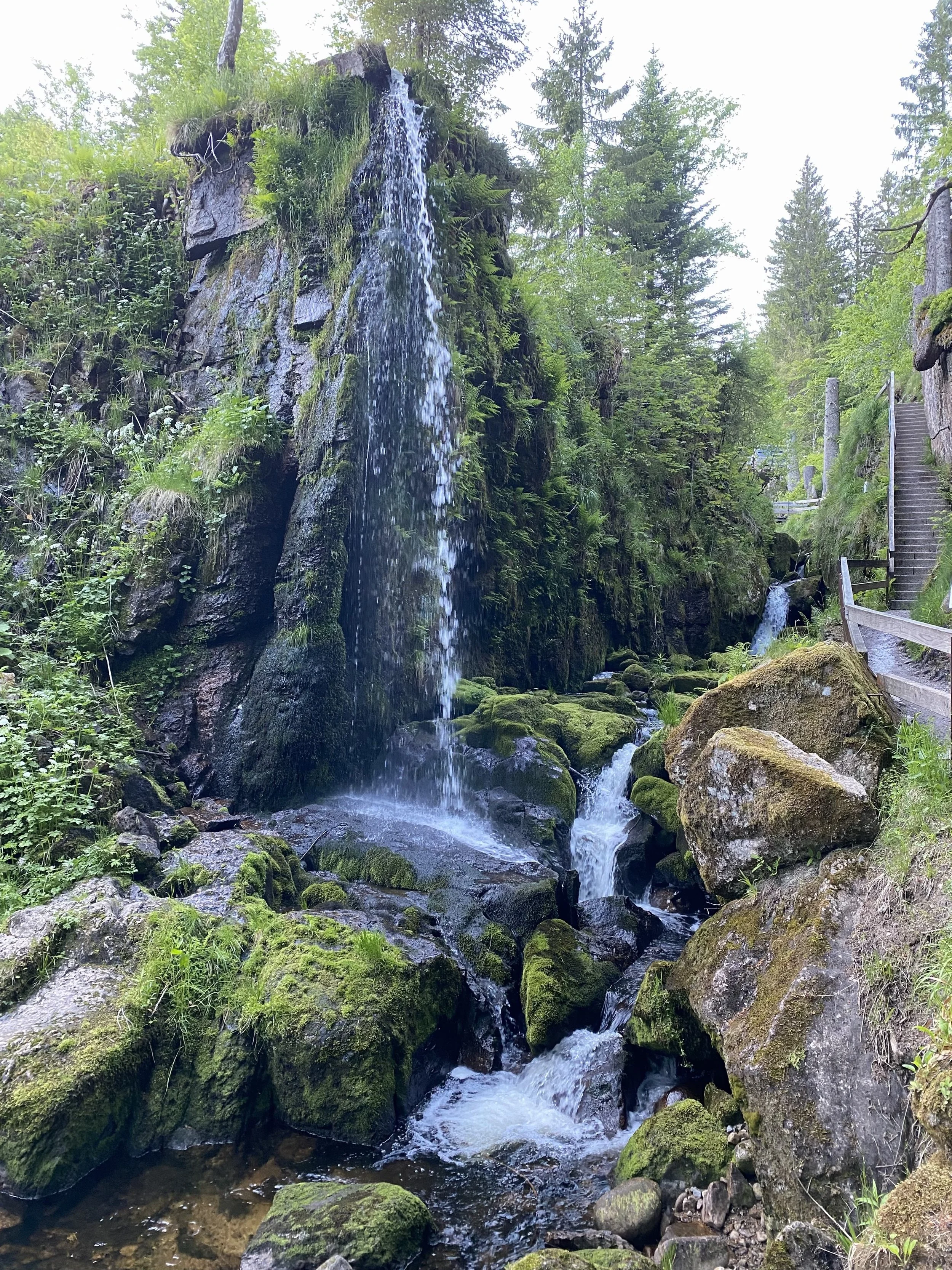 Wasserfall.jpg