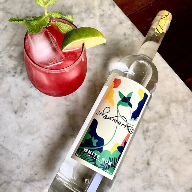 ***BOTTLE GIVEAWAY***
.
All you have to do is:
-Like this post.
-Tag your drinking buddies (Even share the post if you feel like it 😉)
.
Winner announced on Sunday. (Shipment to UK only)
.
.
The drink featured is a Raspberry Mojito.
.
.
#giveaway #b