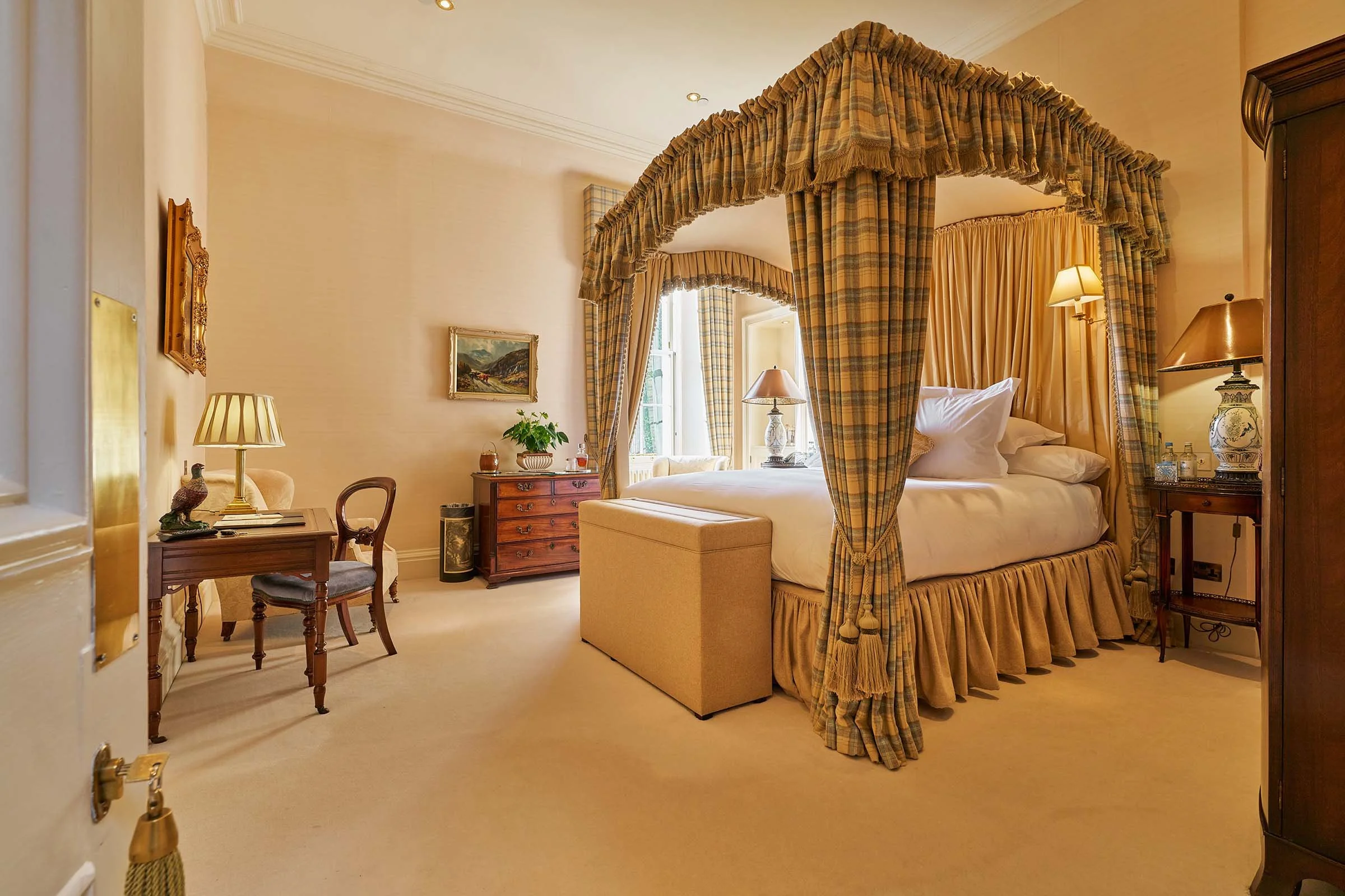 Castle King Bedroom in Pittormie Castle